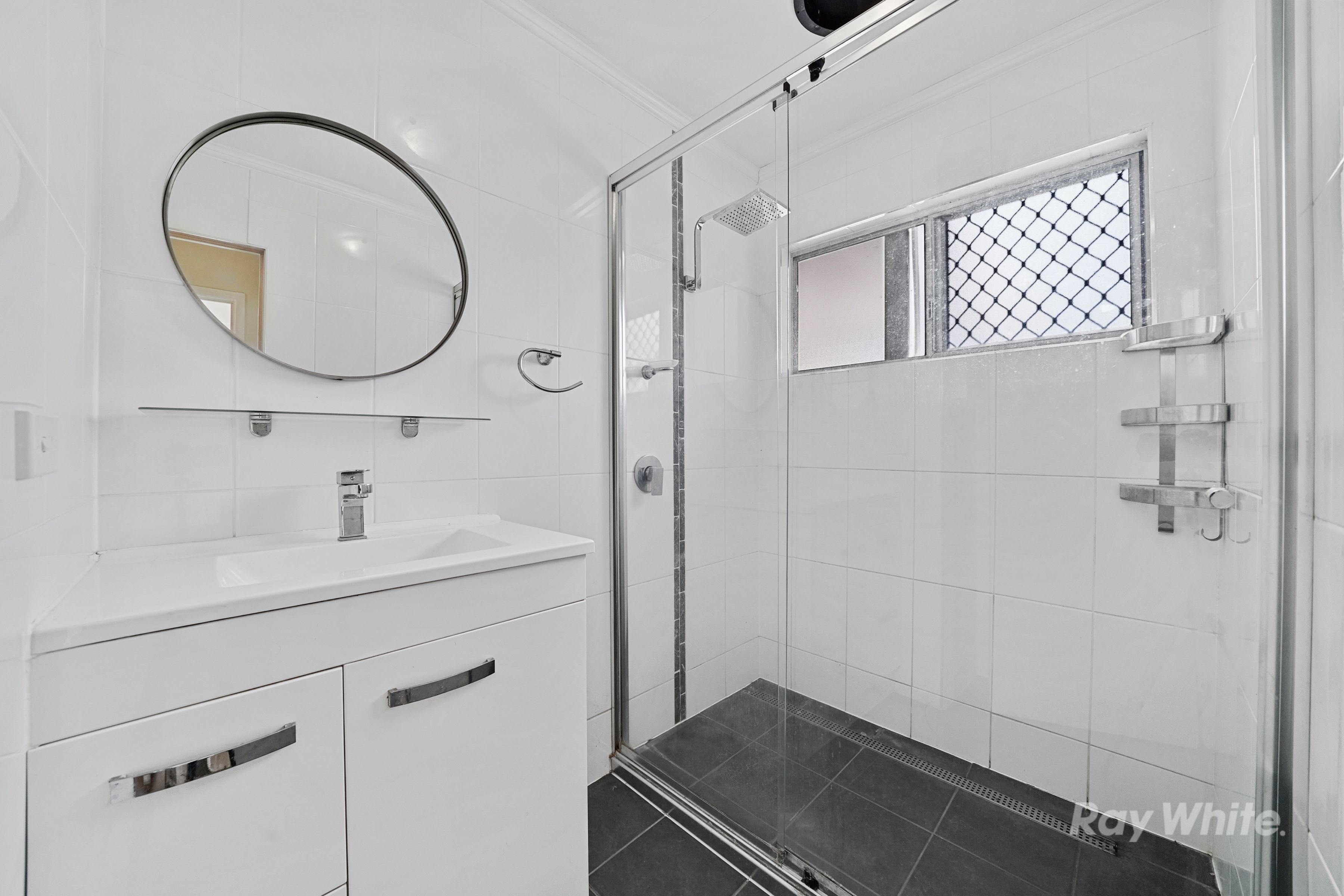 13 Sylvia Street — photo 8 of 14