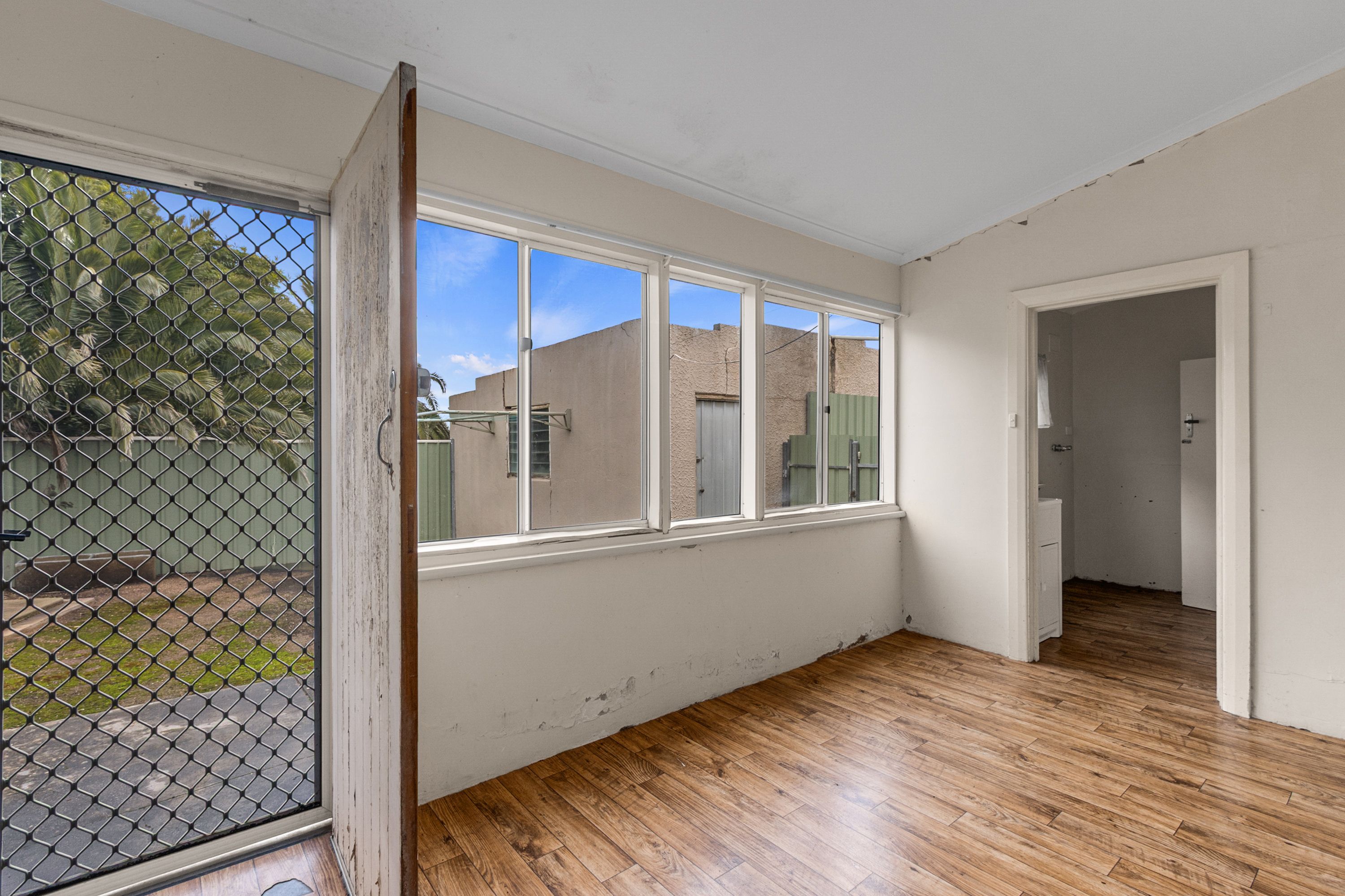 27 Park Terrace — photo 16 of 21