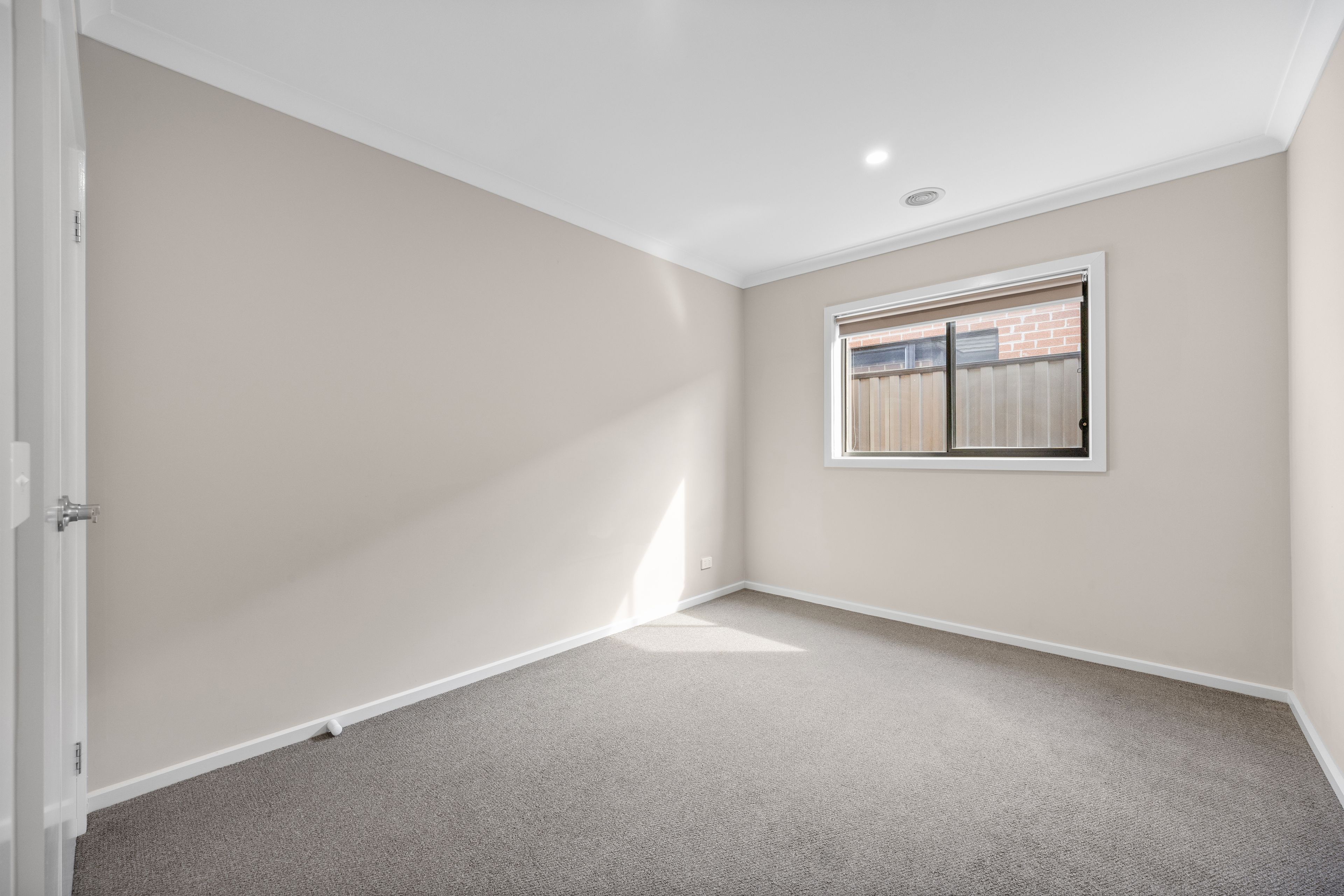 8 Conebush Street — photo 11 of 12