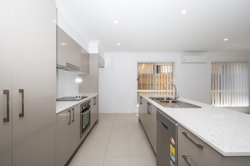 26 Mount Mee Street, Park Ridge, QLD 4125