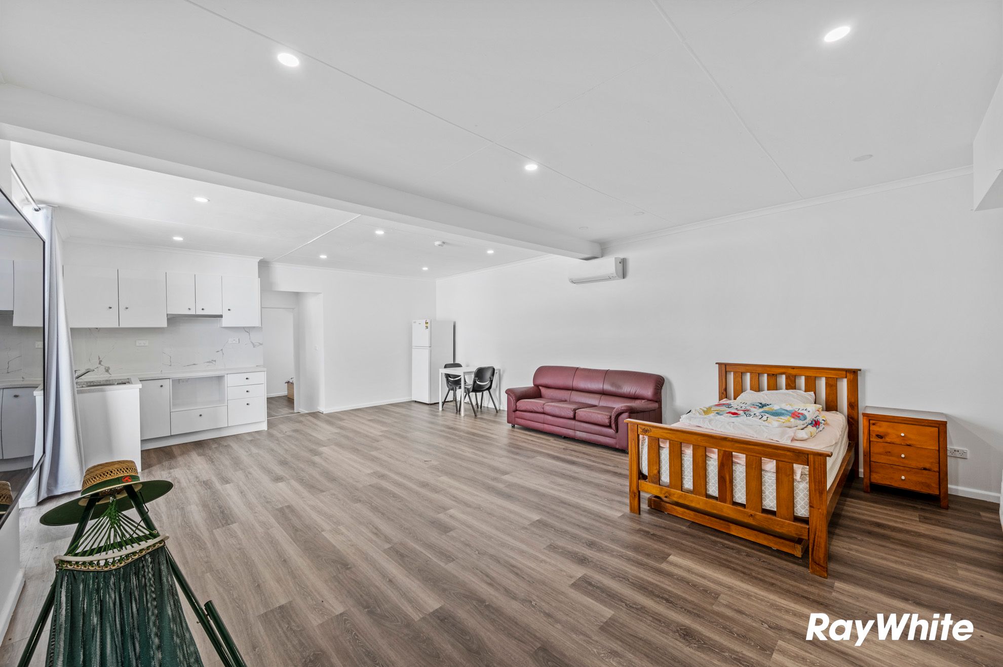 46-48 Orient Street — photo 23 of 30