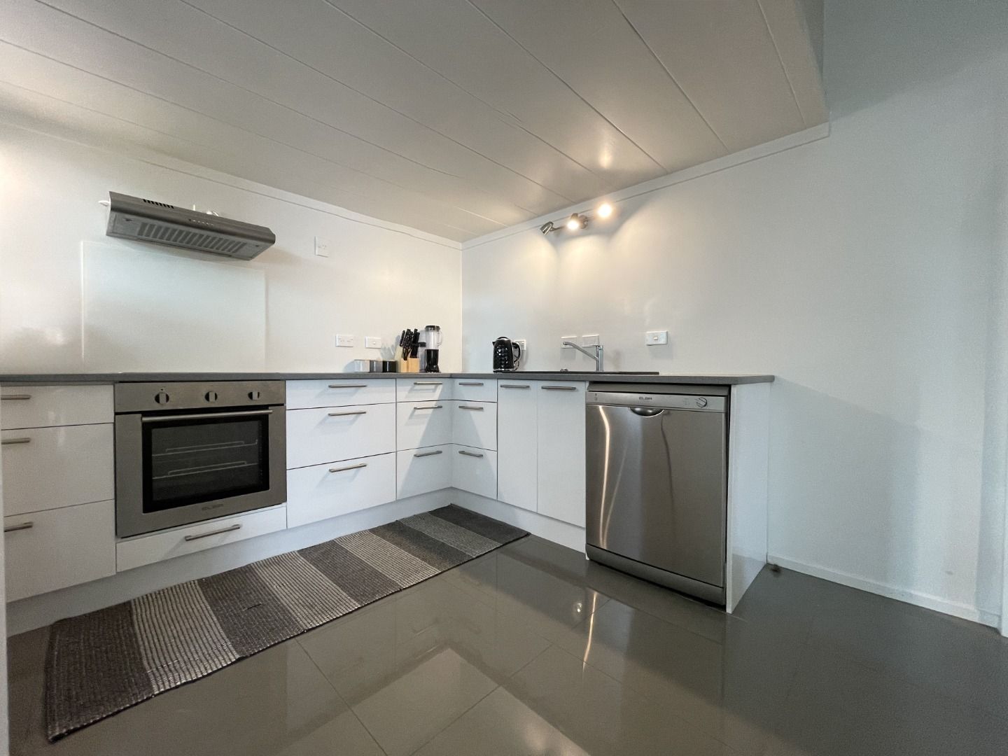 2/70A Tawa Road, One Tree Hill, Auckland City