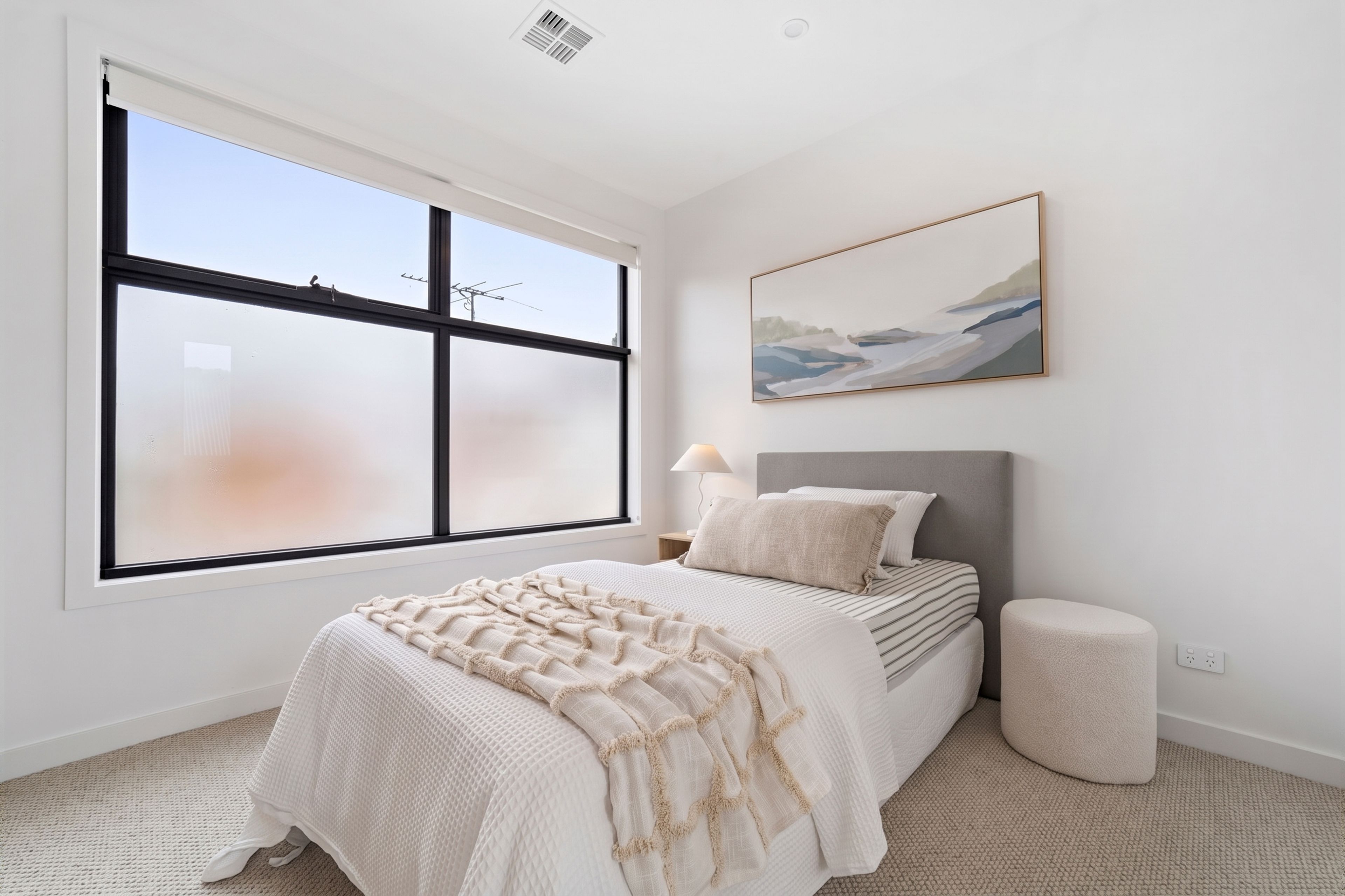 8 Dixon Street — photo 12 of 22