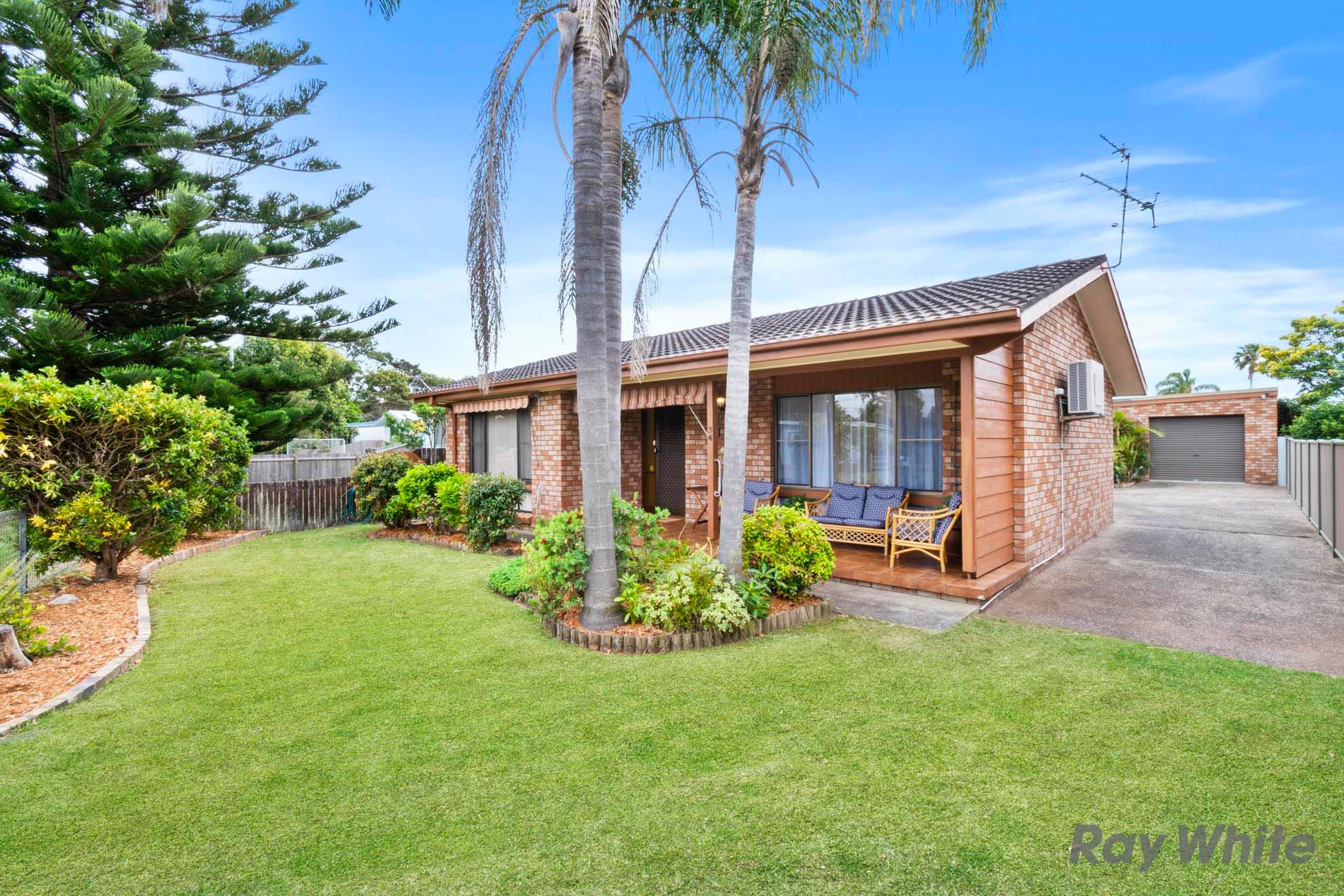 34 Kingston Place, Tomakin, NSW 2537