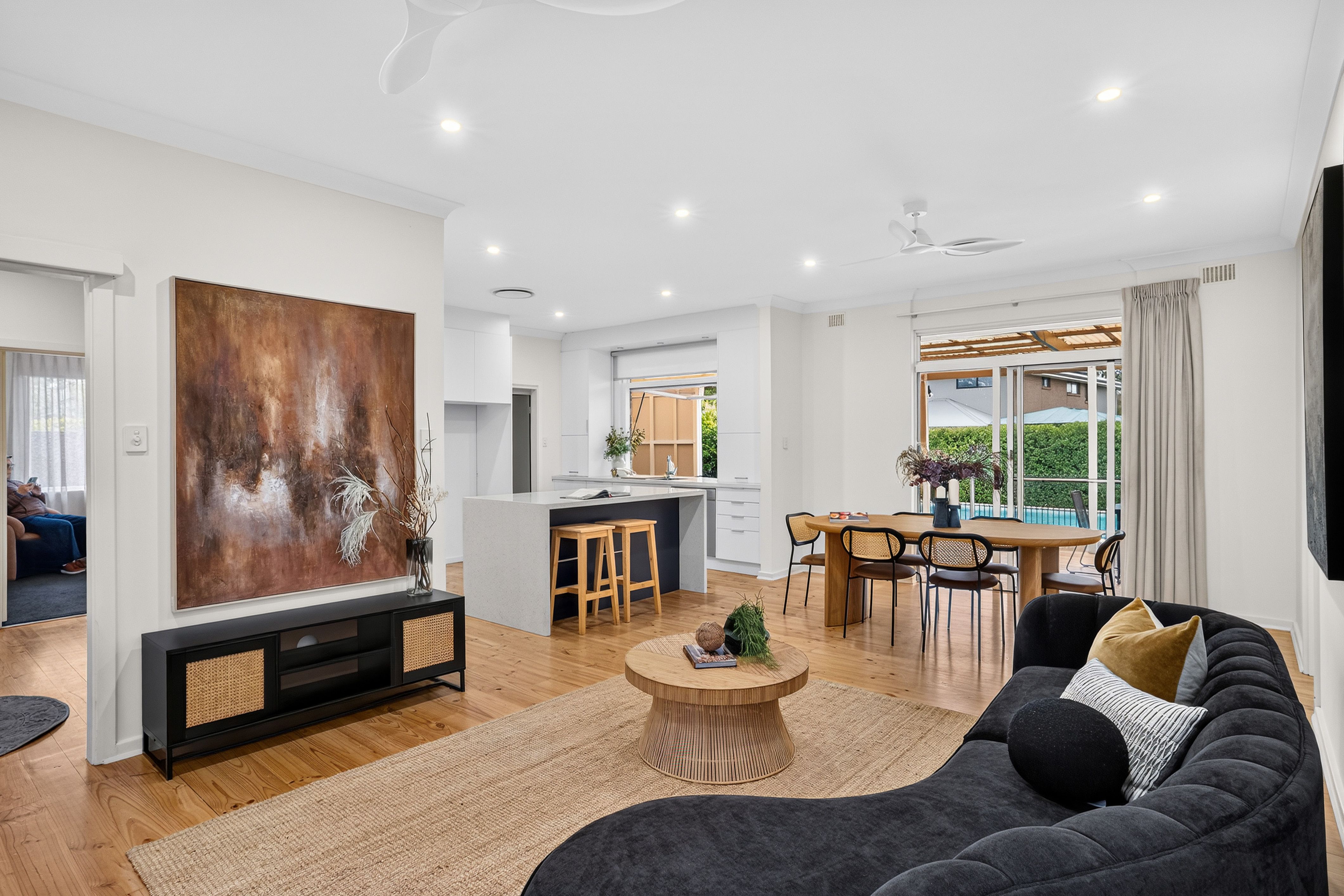 2 Clyde Street — photo 2 of 11