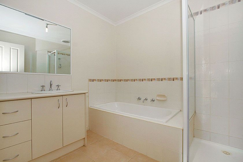 25/90 Edgars Road — photo 5 of 8