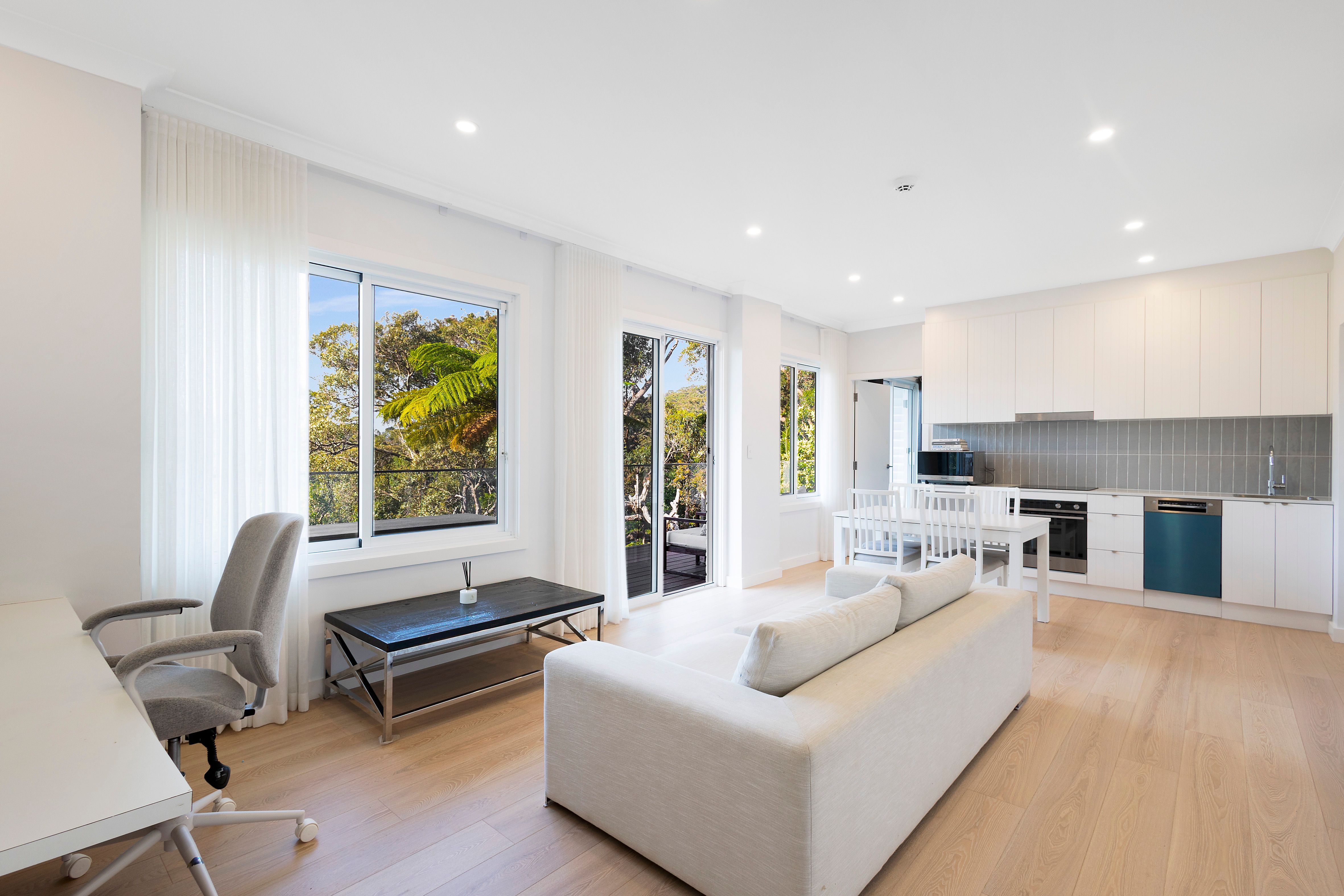17 Kahibah Road — photo 8 of 15