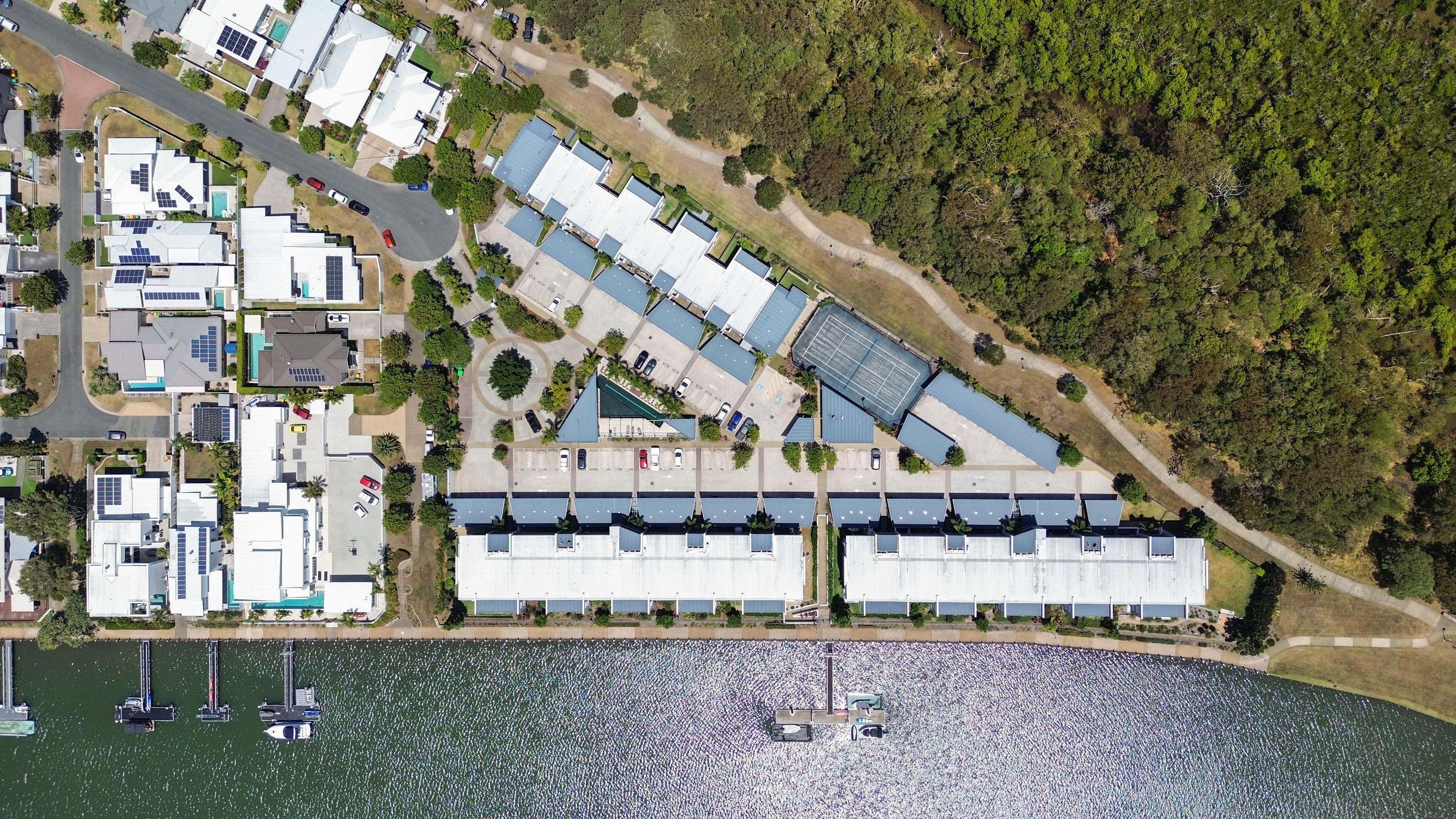 110/1 Fiji Court, Parrearra, QLD 4575