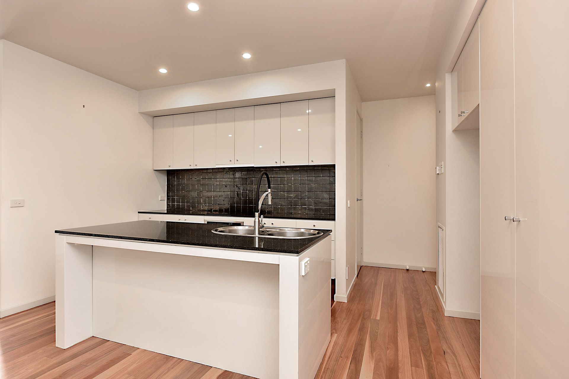 2/32 Fourth Street, Black Rock, VIC 3193