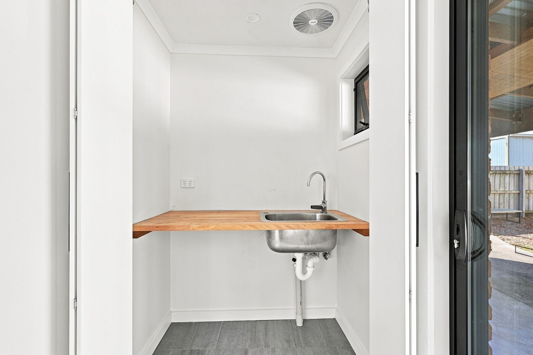 44 Cashin Street — photo 12 of 17