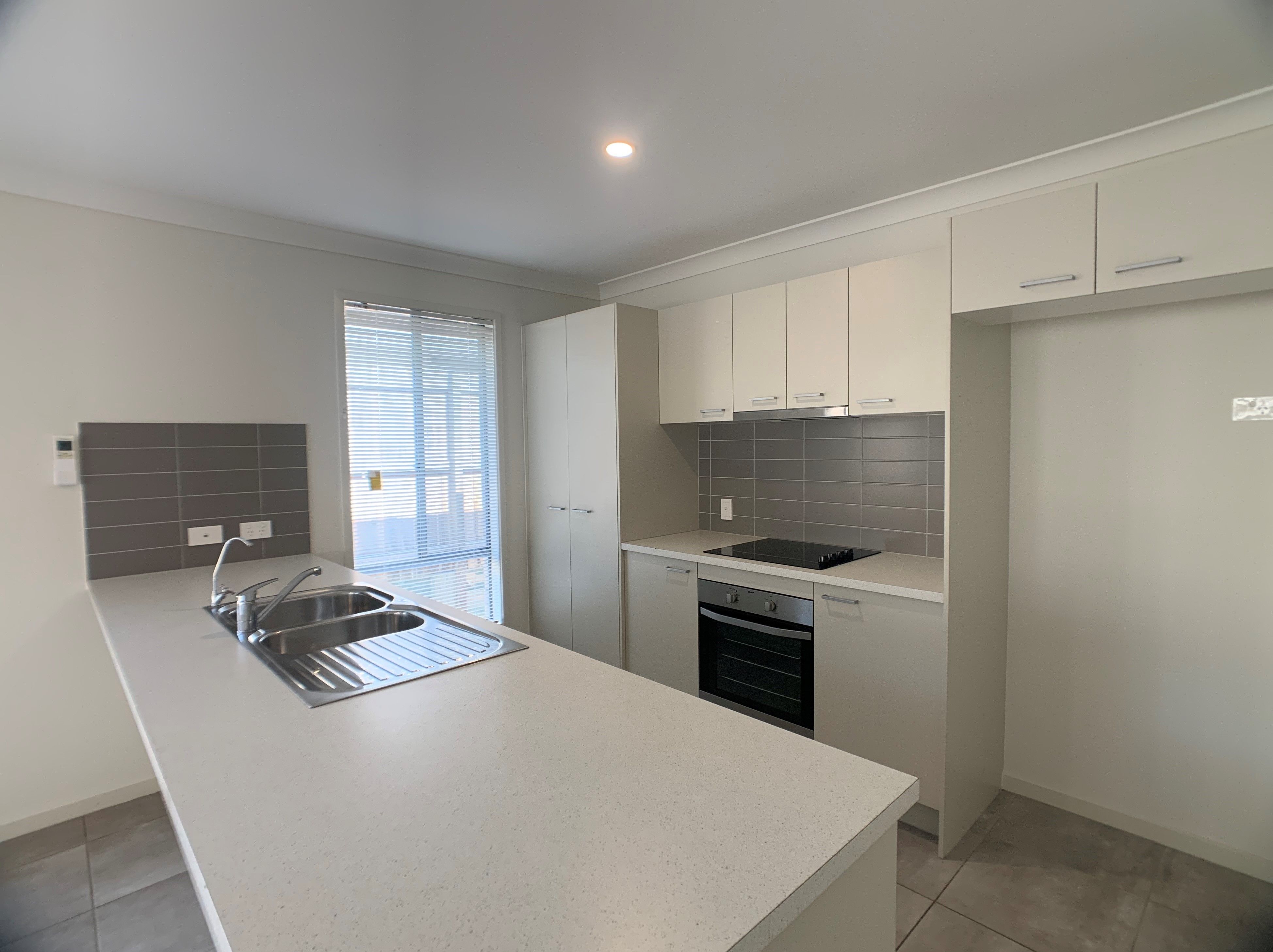 6 Munthari Drive, Berrinba, QLD 4117