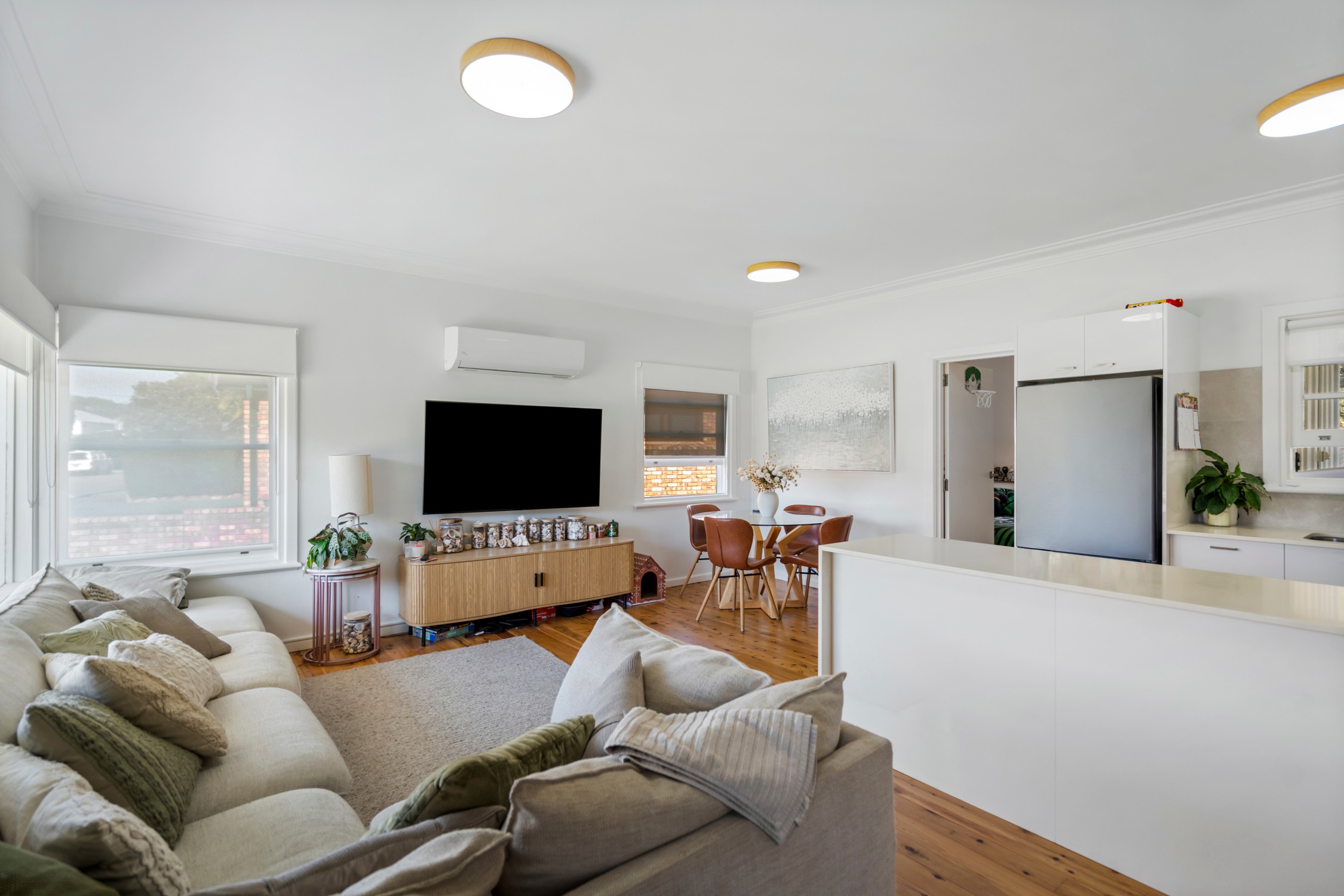 28 Bateau Bay Road, Bateau Bay, NSW 2261