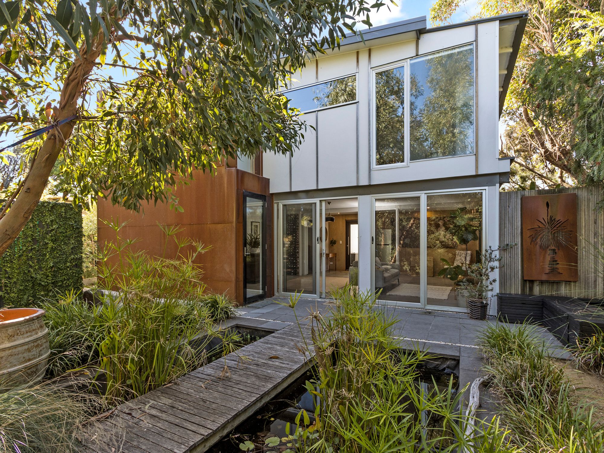 80 Bayview Avenue, Inverloch VIC 3996