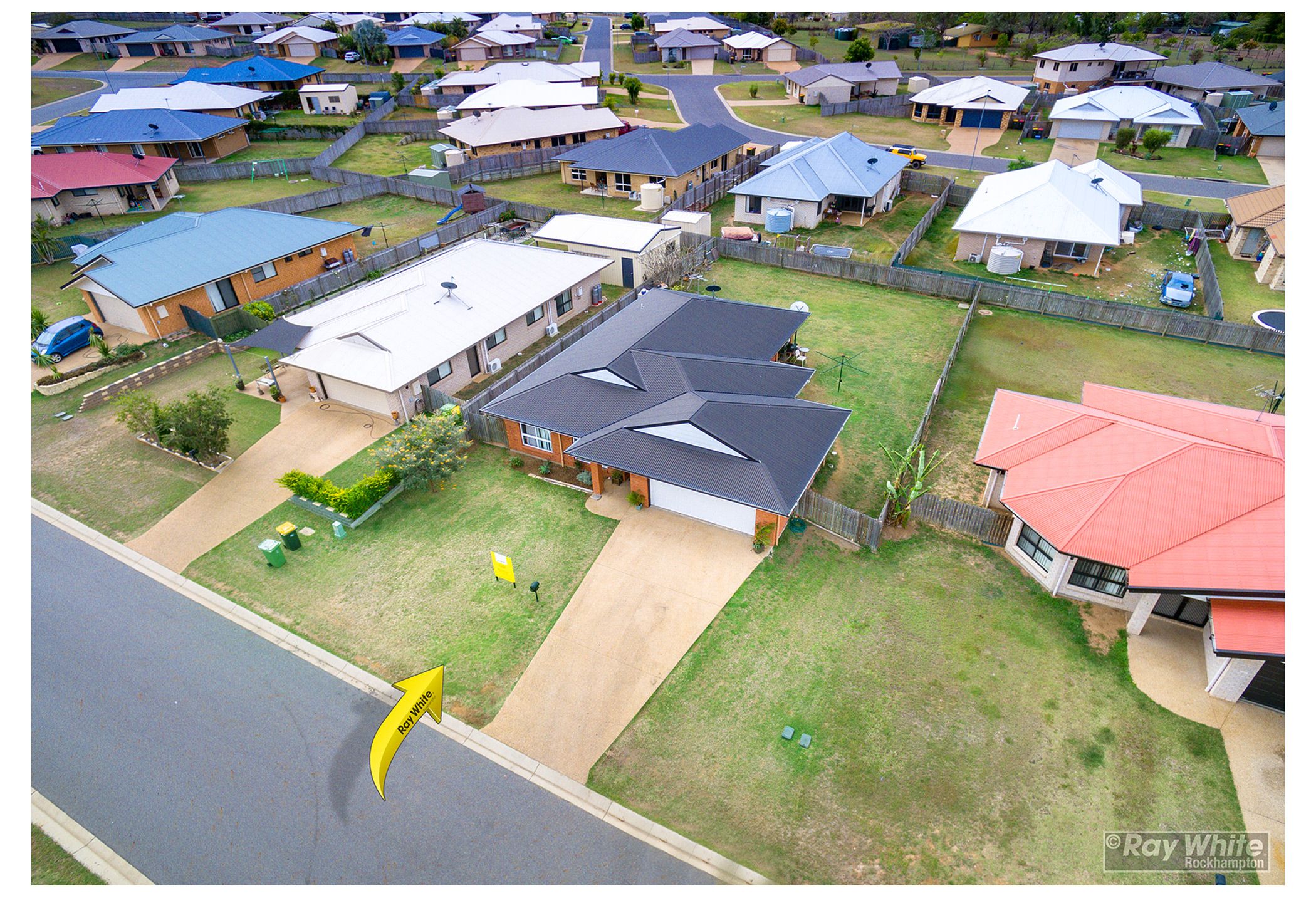 13 Riley Drive, Gracemere QLD 4702