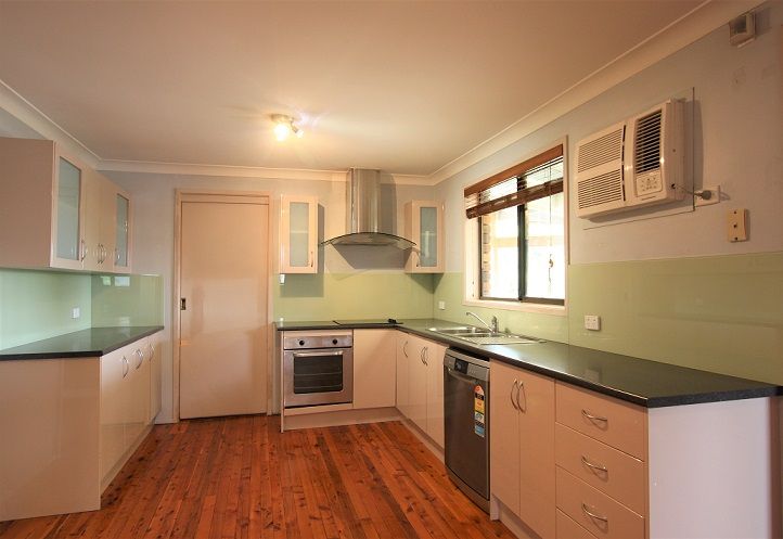 4 Durness Street, St Andrews, NSW 2566