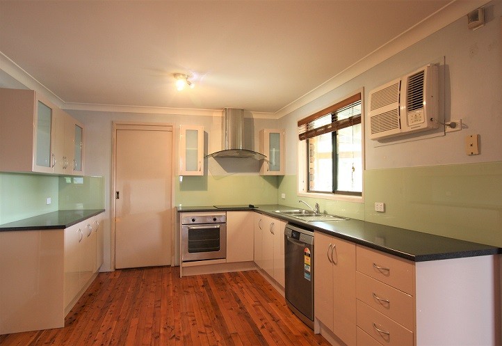 4 Durness Street, St Andrews, NSW 2566