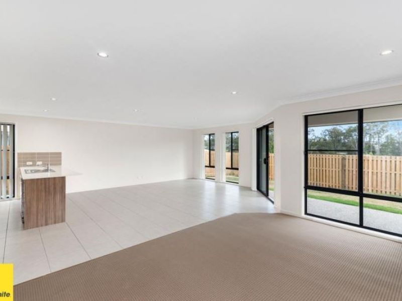 25 Avondale Drive, Pimpama, QLD 4209