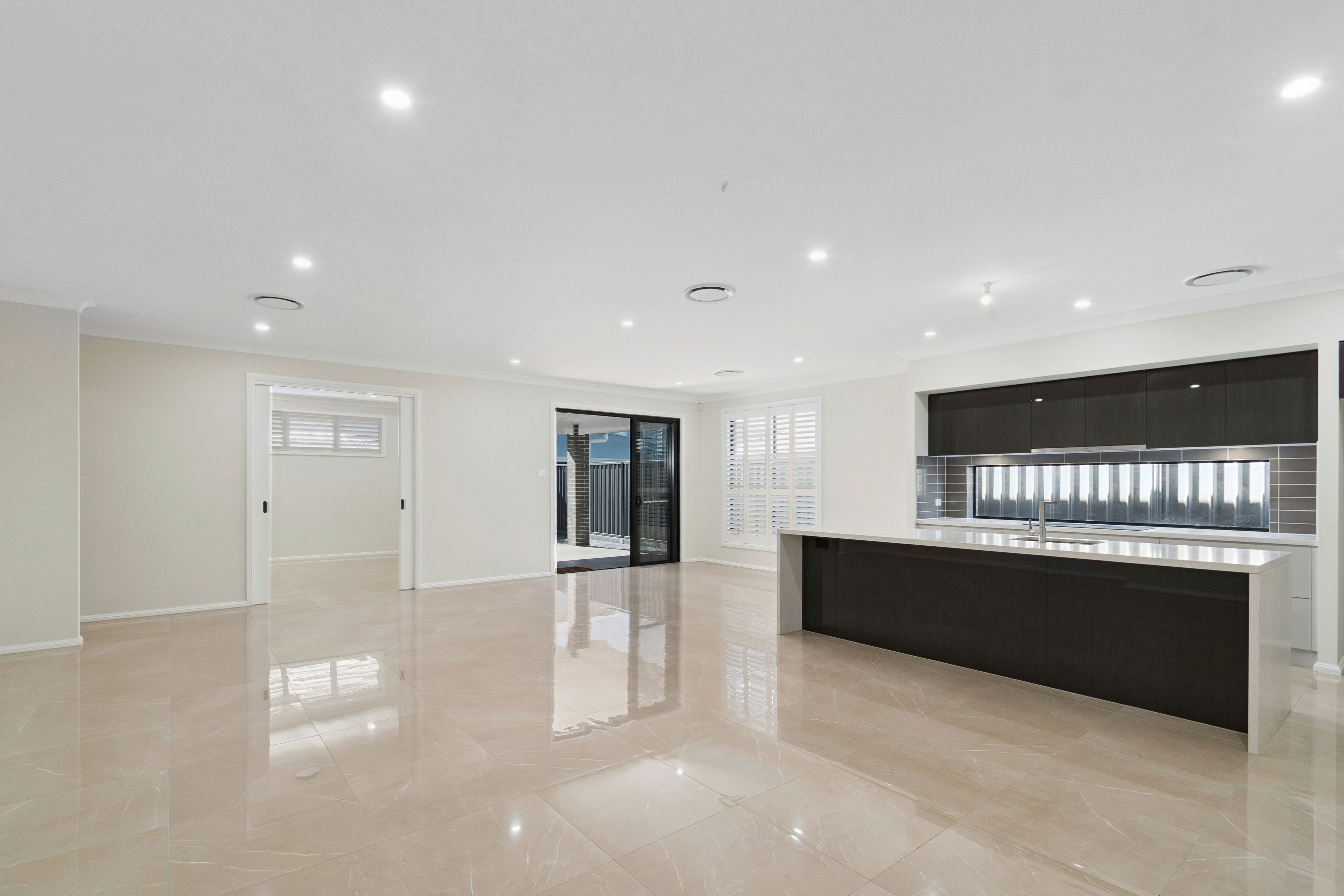 59 Tharawal Drive — photo 3 of 14