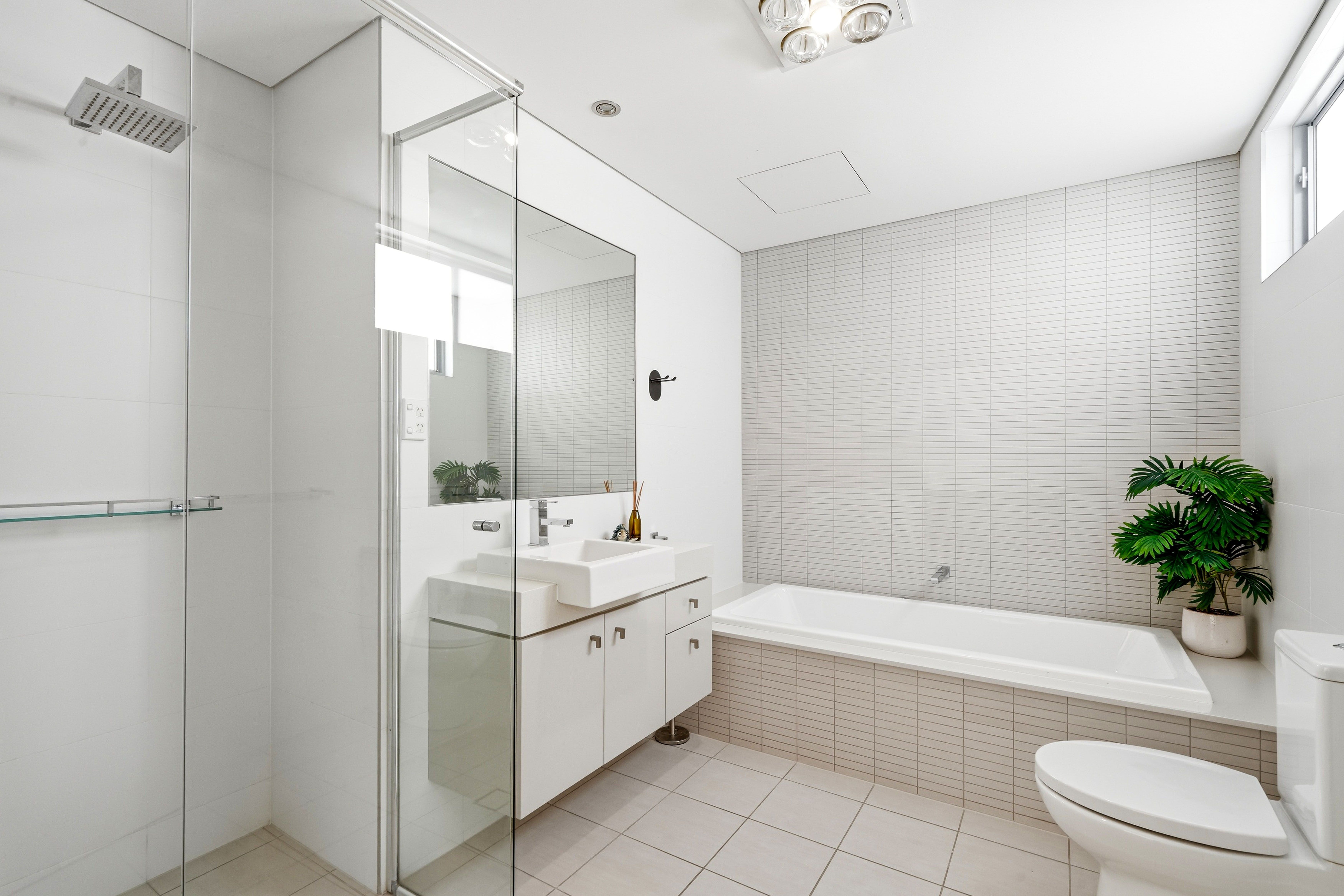 68 Central Park Avenue — photo 13 of 16