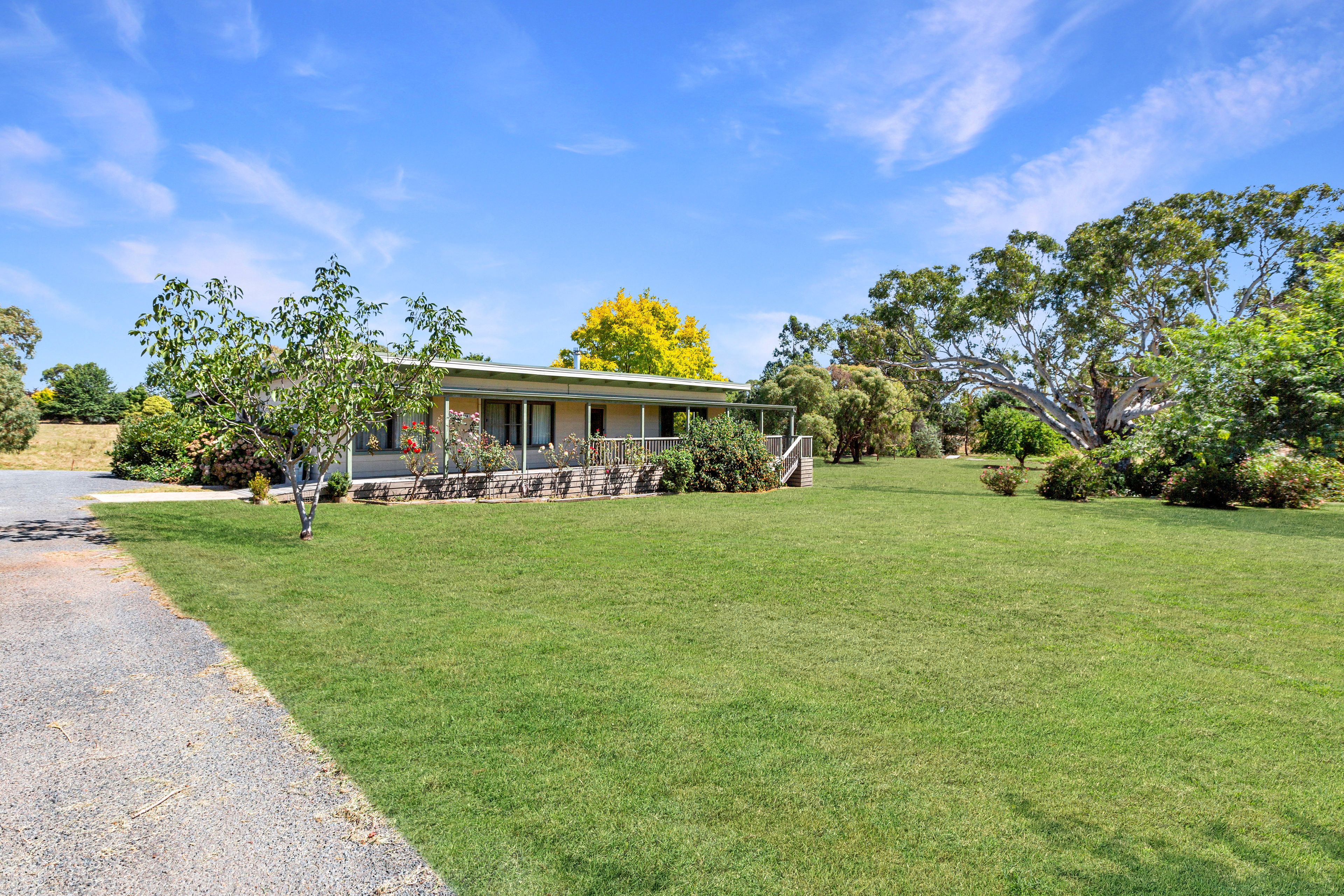 76 Crosbys Lane, Mansfield, VIC 3722