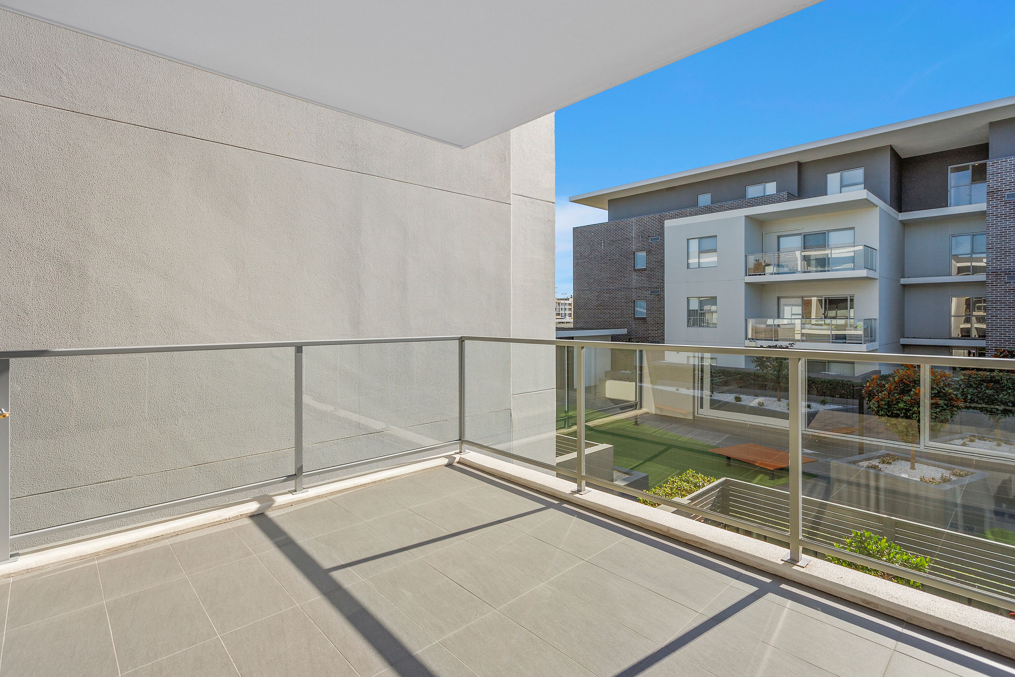 221/1 Evelyn Court, Shellharbour City Centre, NSW 2529