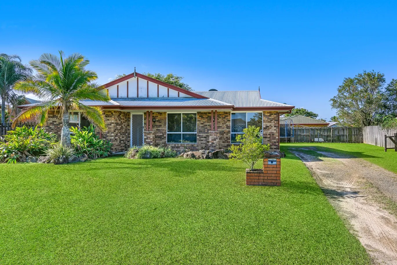 8 Suncrest Court — photo from Ray White Aspley