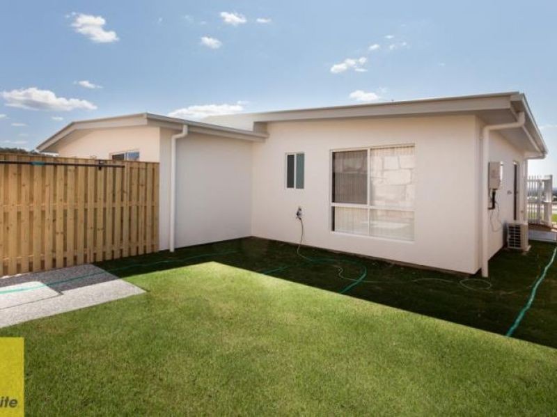 2/115 The Heights Boulevard, Pimpama, QLD 4209