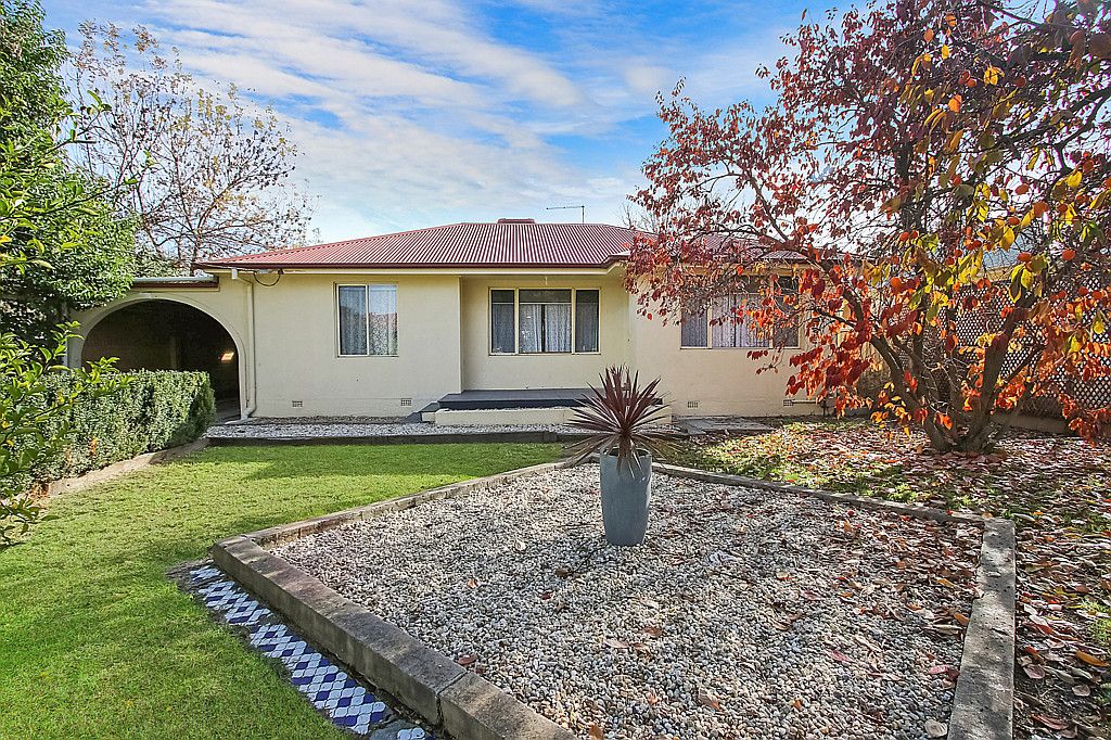 1047 Koonwarra Street — photo from Ray White Albury North