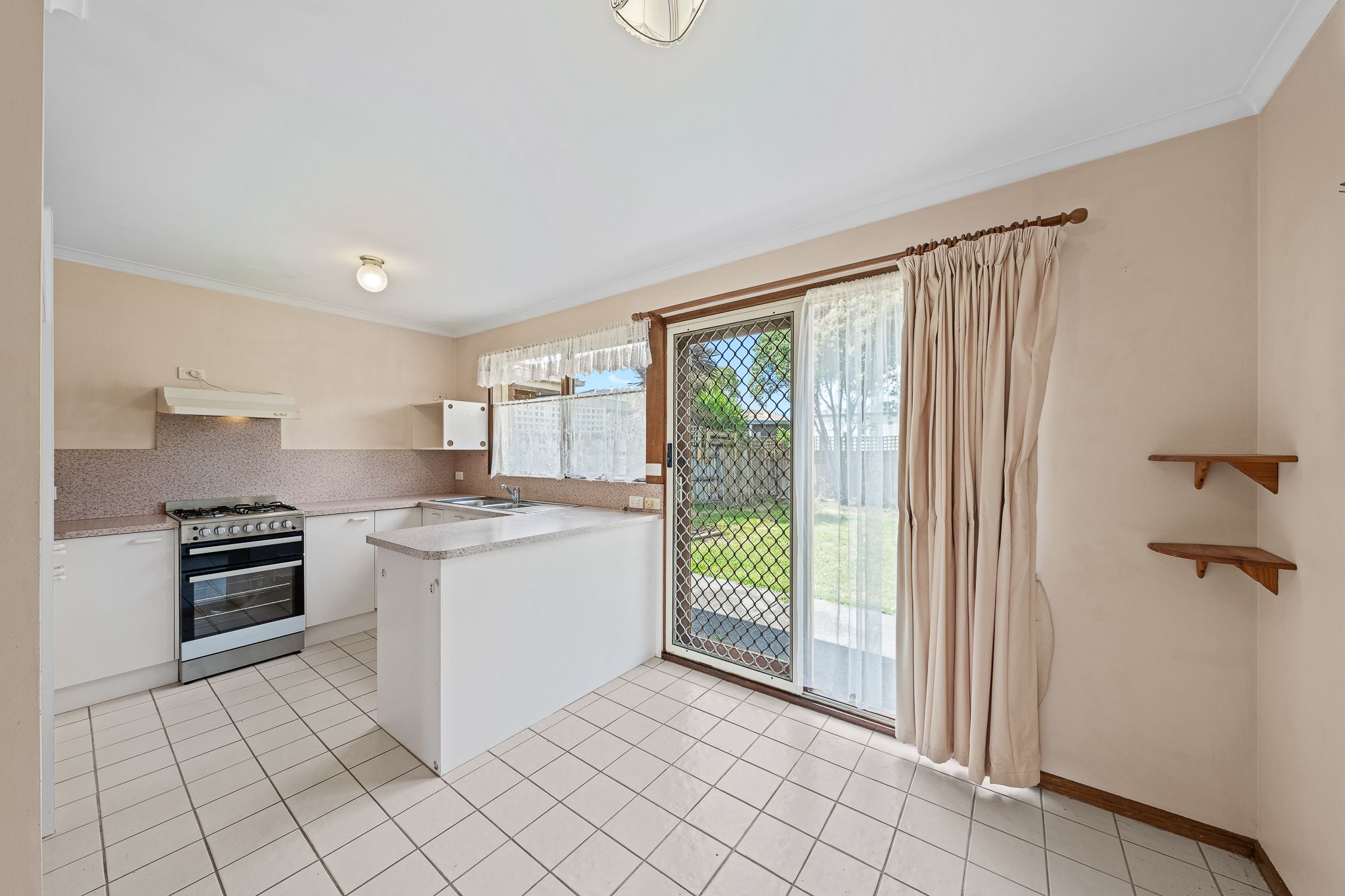 22 Marnie Drive, Cranbourne West, VIC 3977