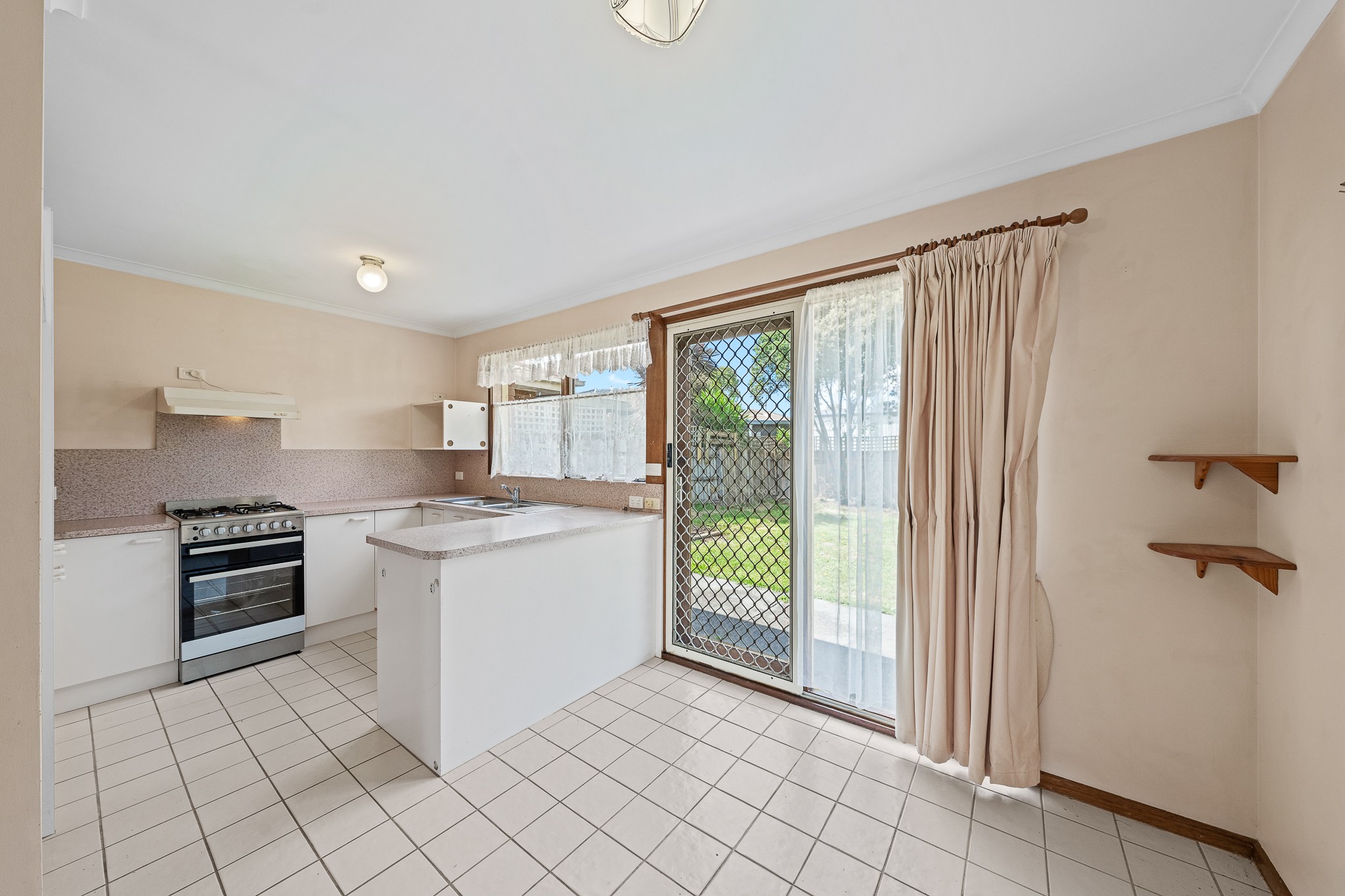 22 Marnie Drive, Cranbourne West, VIC 3977