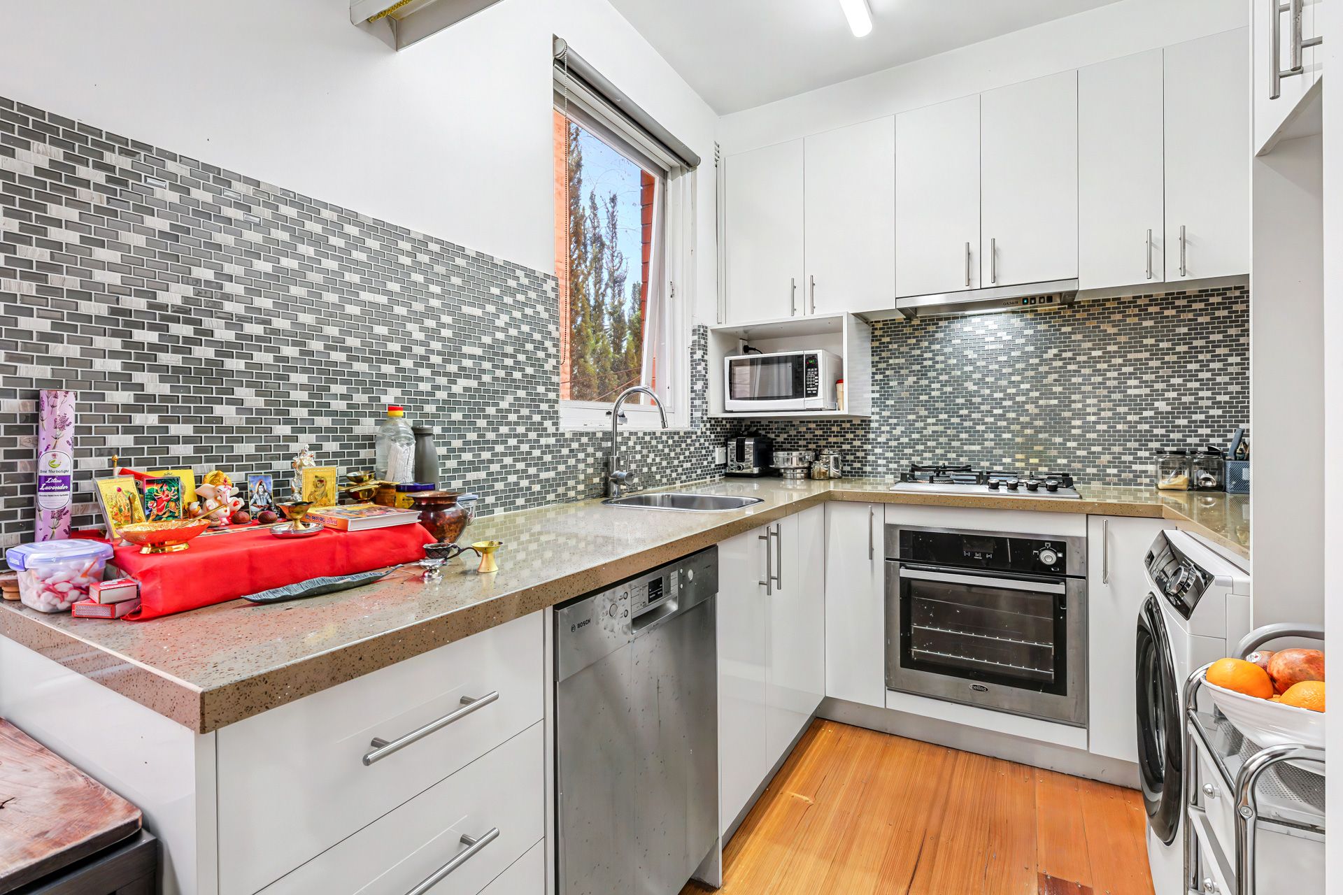 18/510 Glenferrie Road — photo 5 of 11