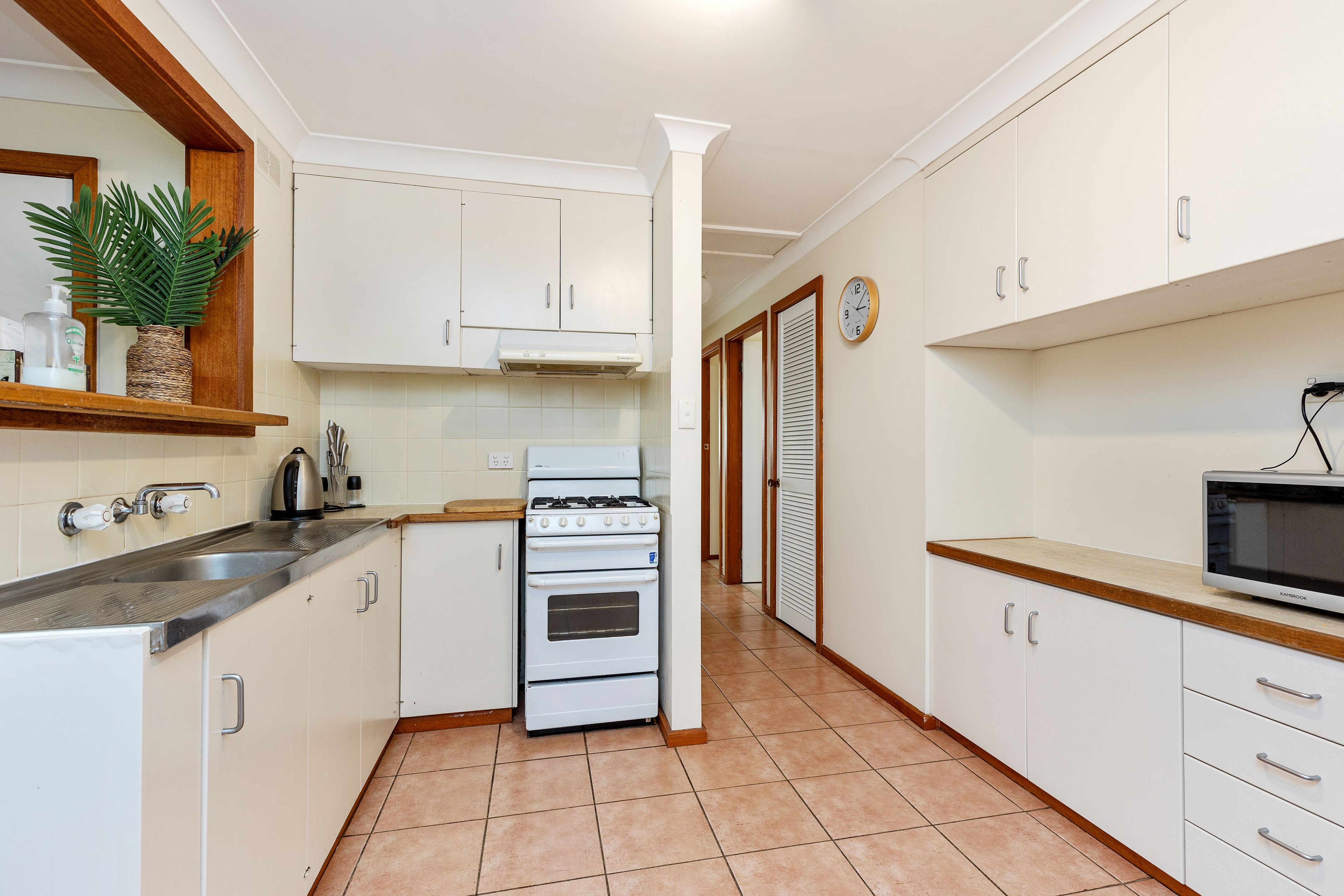 56 Maple Road, Lake Albert, NSW 2650