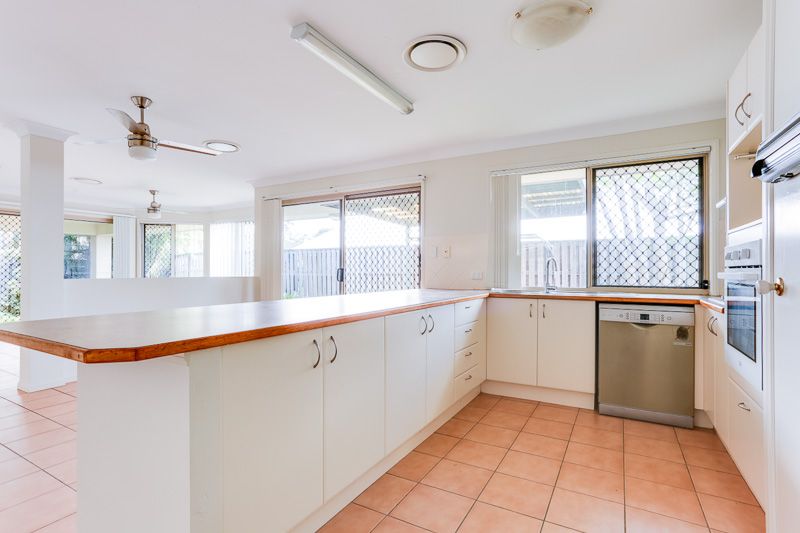 7 Ash Avenue, Springfield Lakes, QLD 4300
