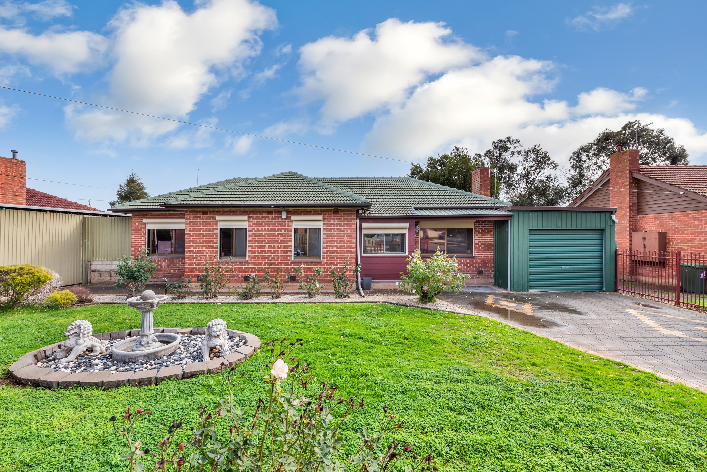 11 Crisp Road, Elizabeth Downs, SA 5113