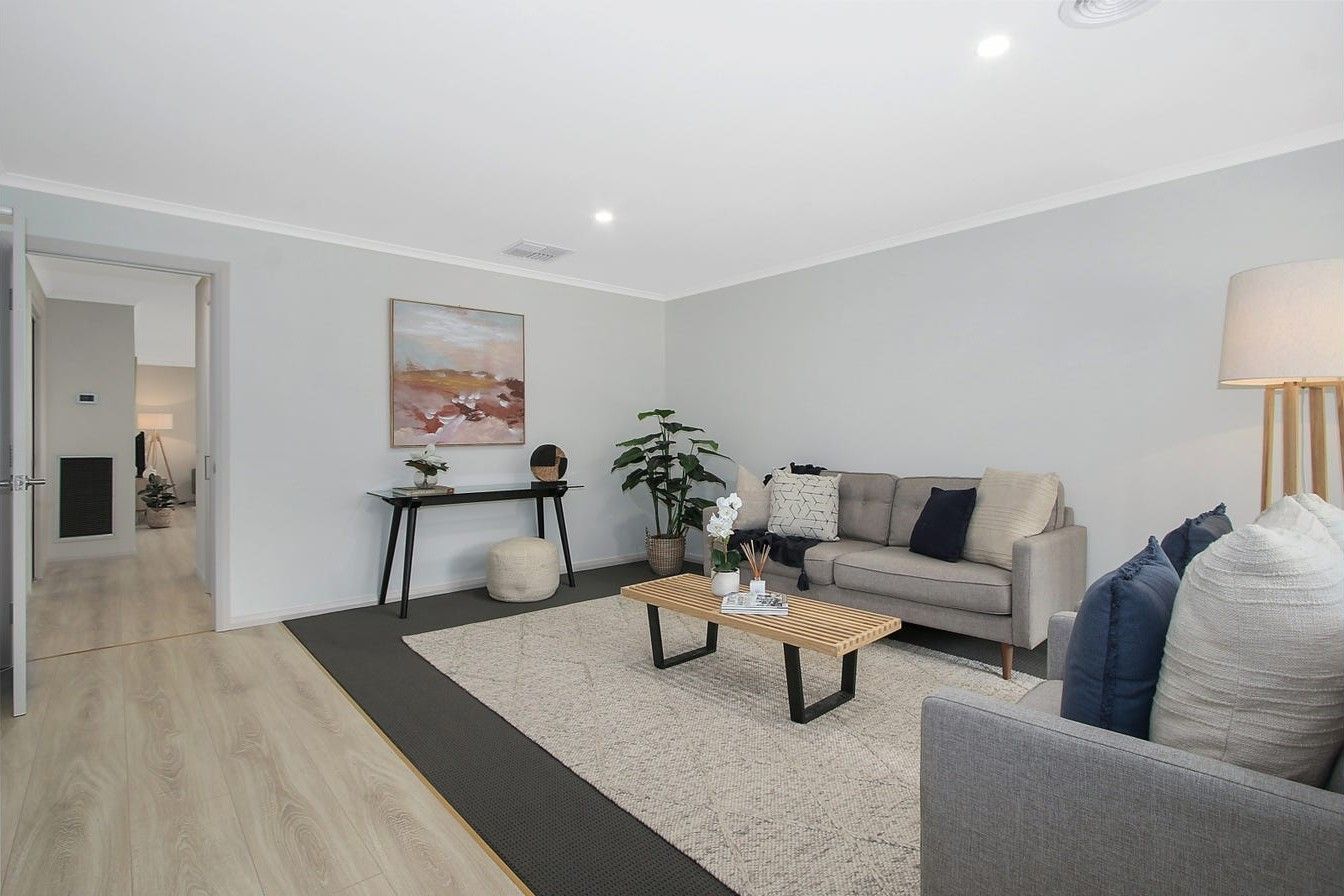 18 O'Keefe Street — photo 3 of 17