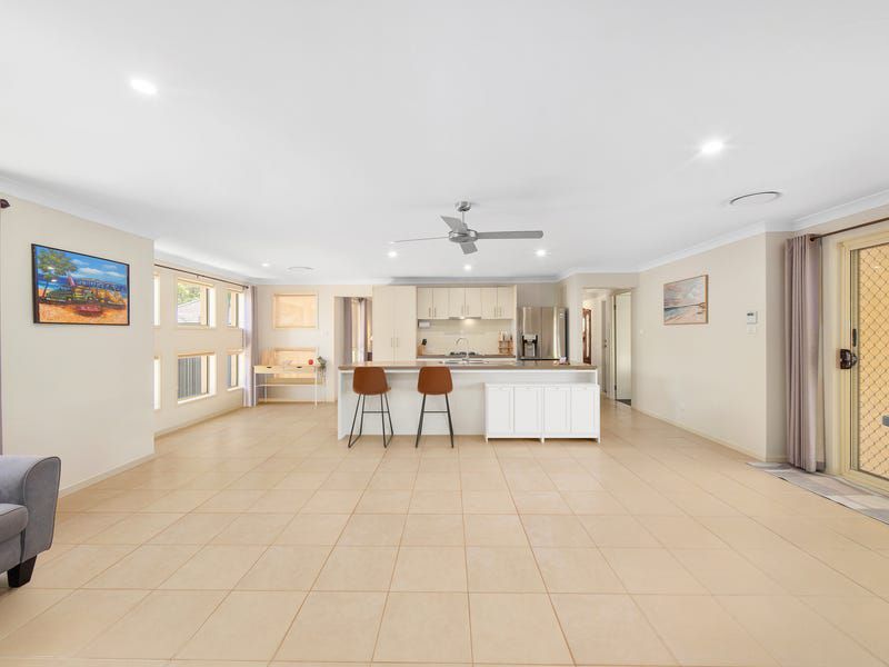 24 Botanical Close, Hamlyn Terrace, NSW 2259
