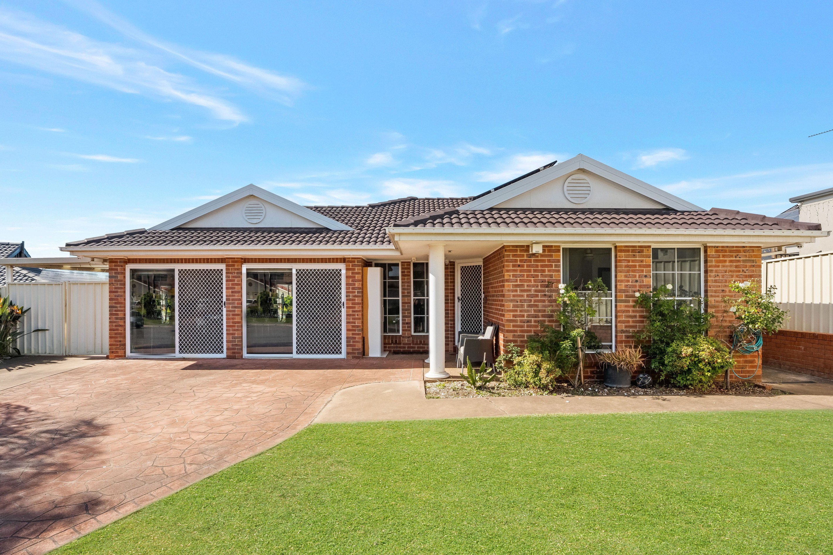 14 Christmas Place, Green Valley, NSW 2168