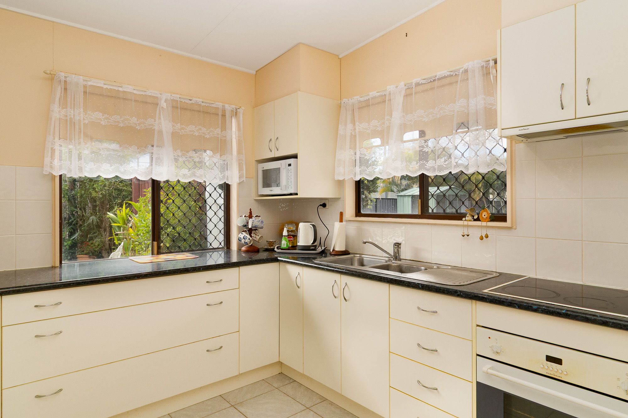 11 Gick Street, Granville, QLD 4650