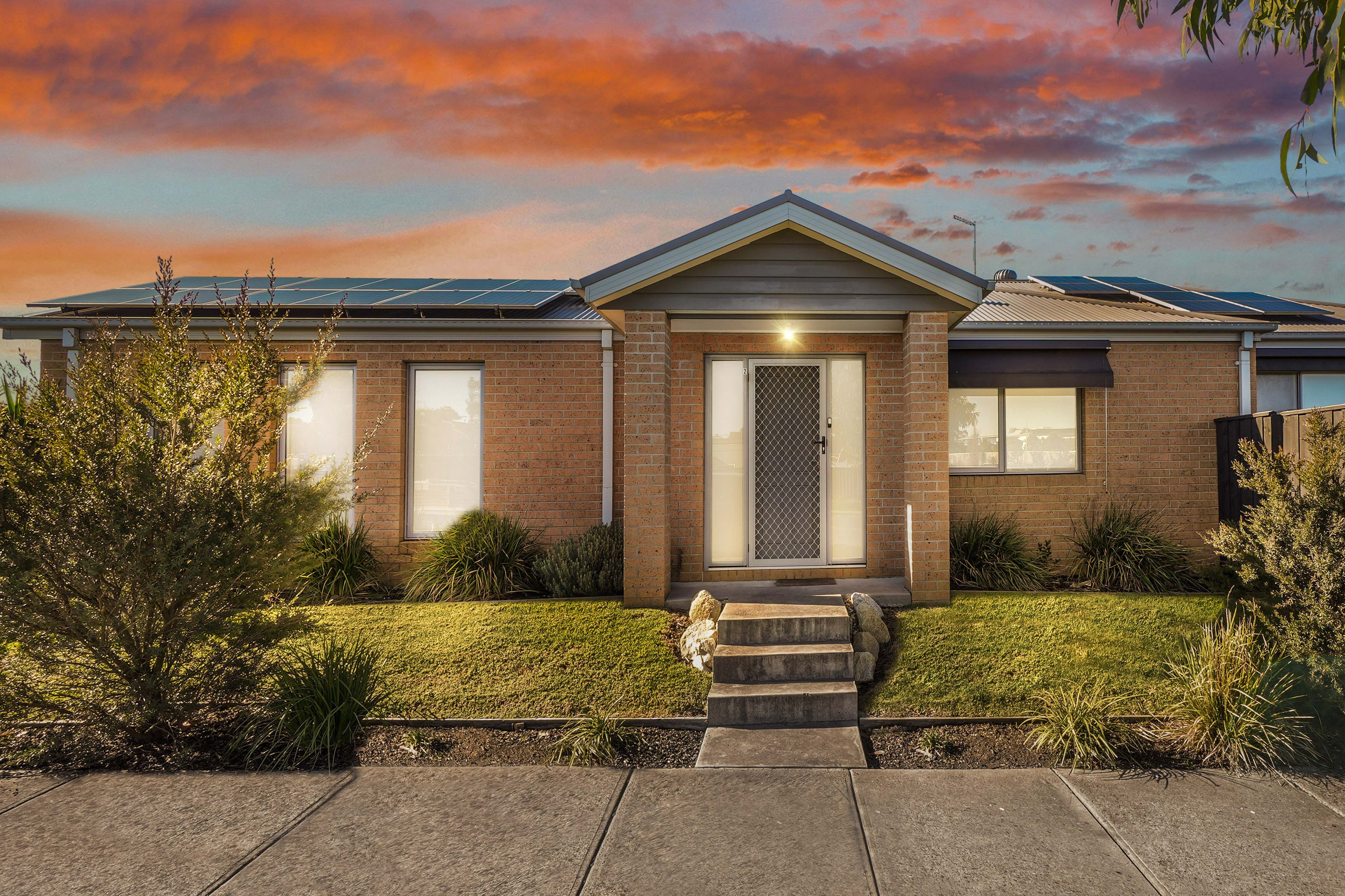 2 Pinot Way, Pakenham VIC 3810