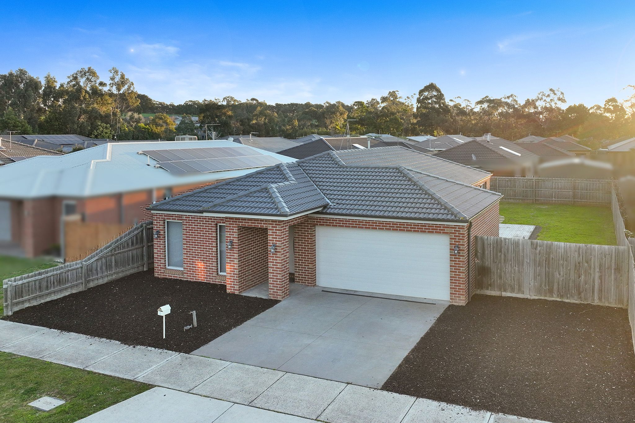 8 Pepper Crescent , Drouin VIC 3818