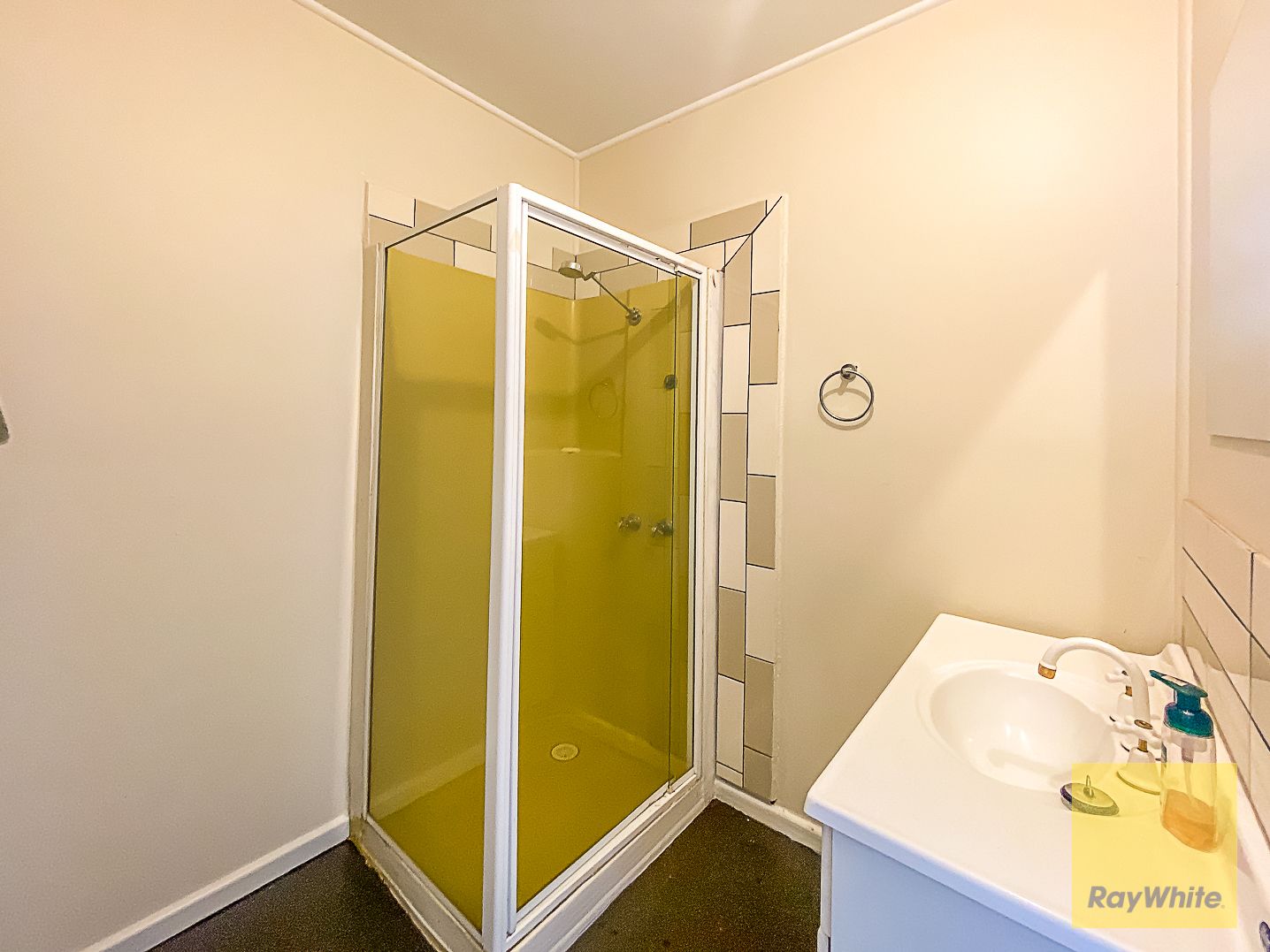 4 Dobson Street — photo 8 of 10