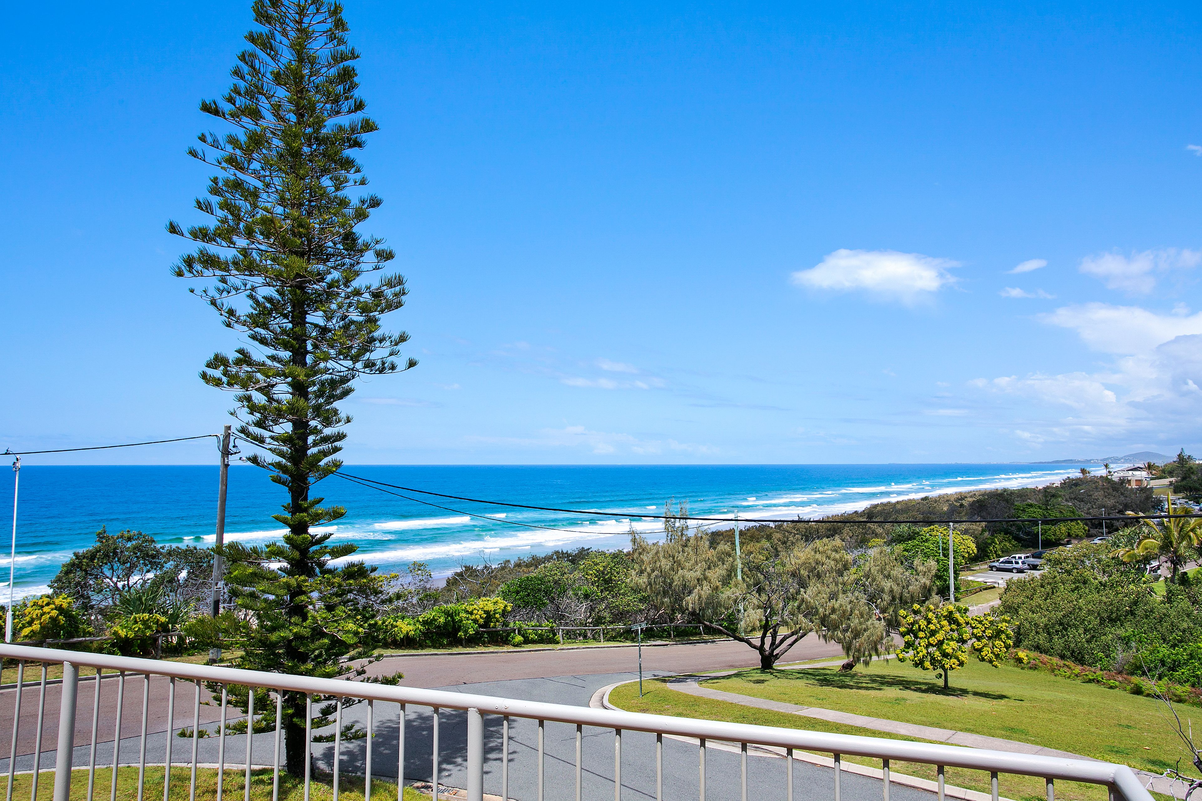 25 Tingira Crescent, Sunrise Beach QLD 4567