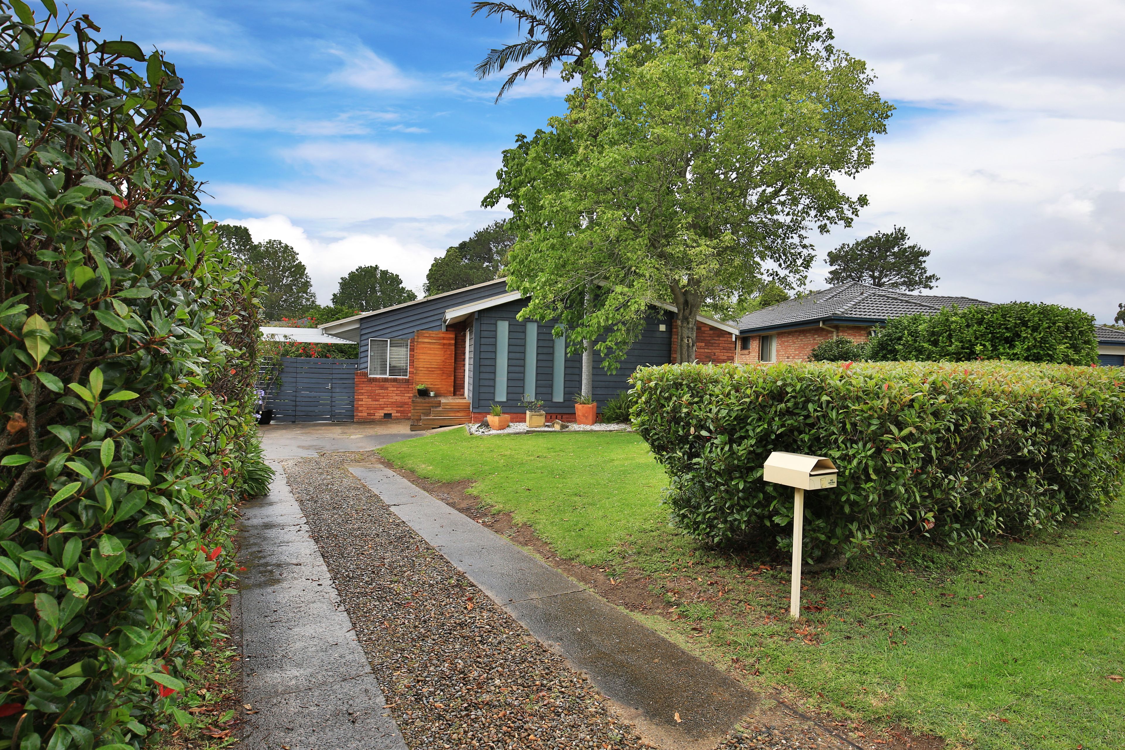 7 Monk Crescent, Bomaderry, NSW 2541
