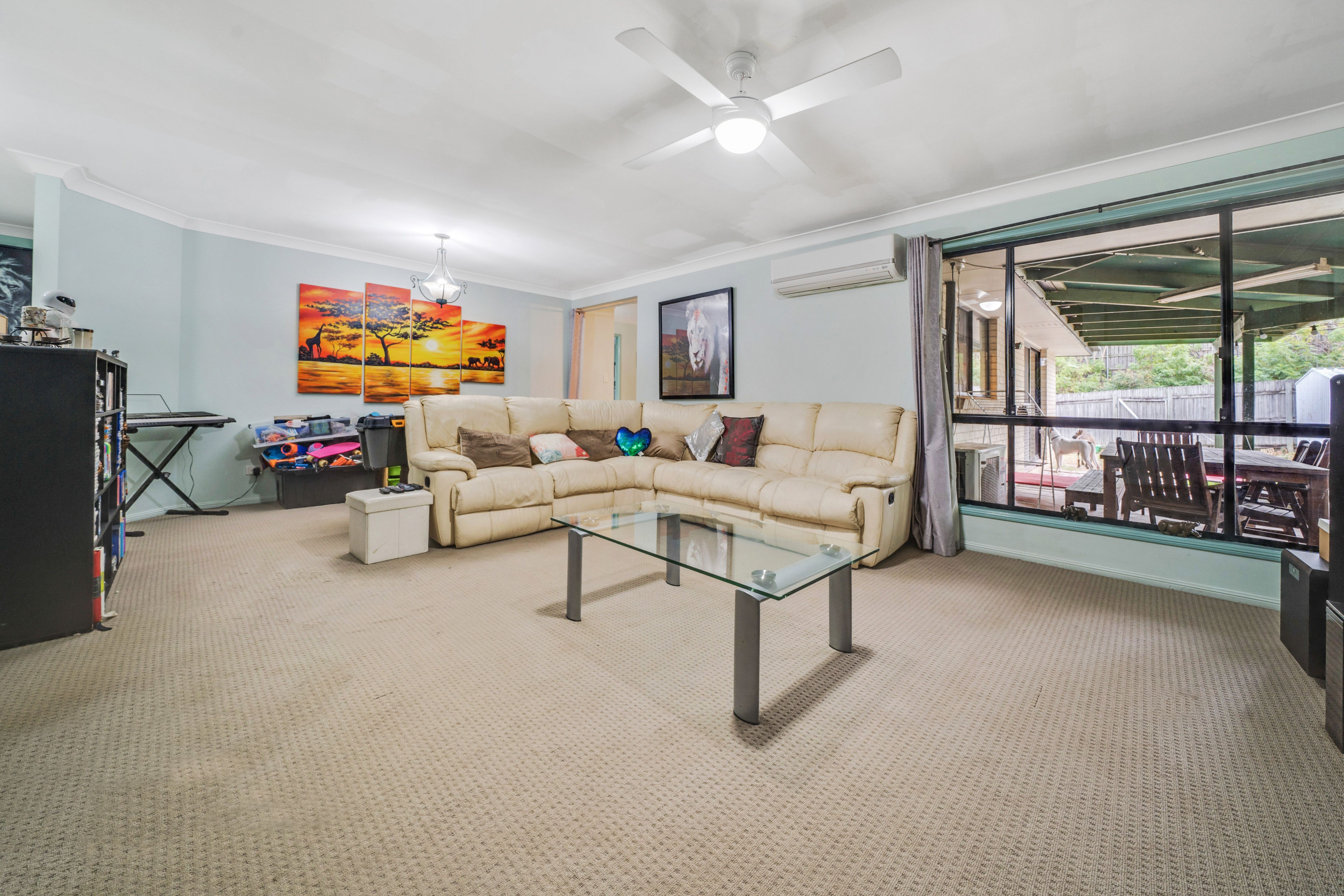 37 Gordonia Drive, Regents Park, QLD 4118