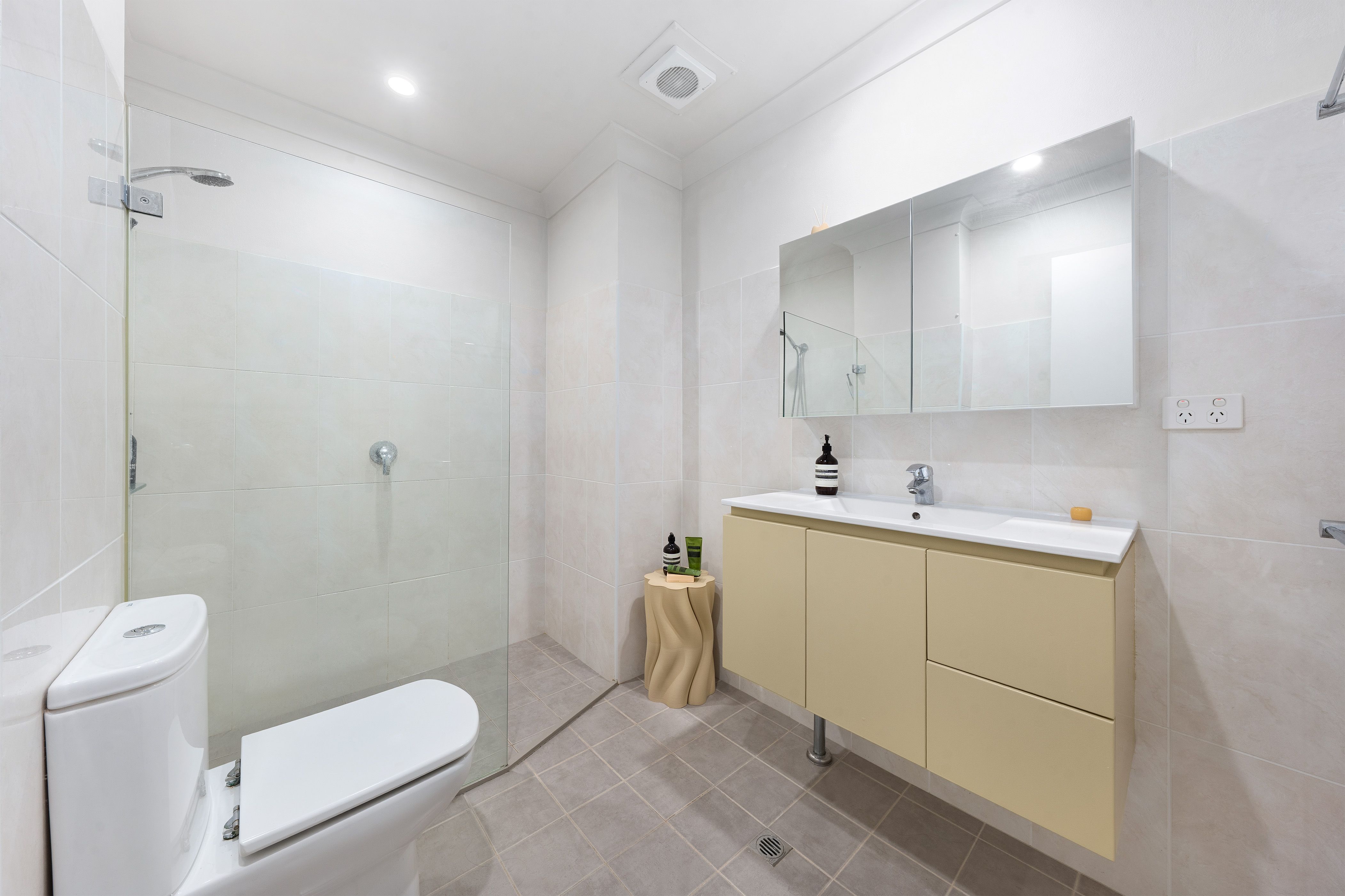 15/1C Kooringa Road — photo 5 of 9