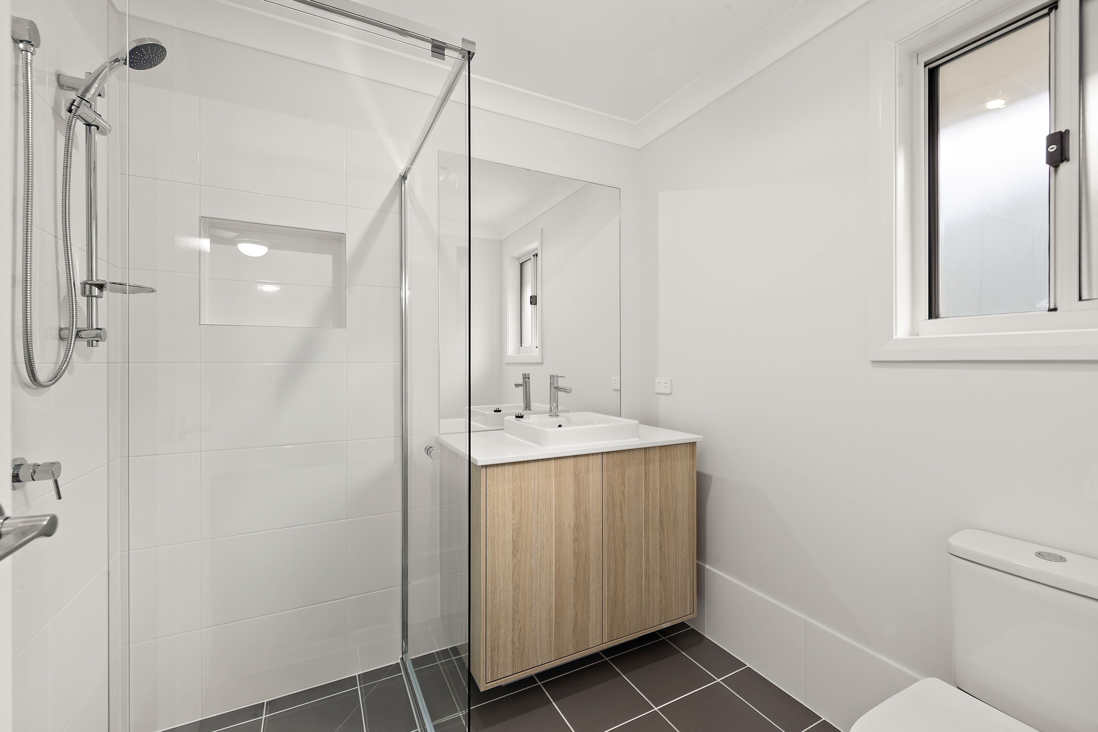 165 Kenakan Street — photo 10 of 15