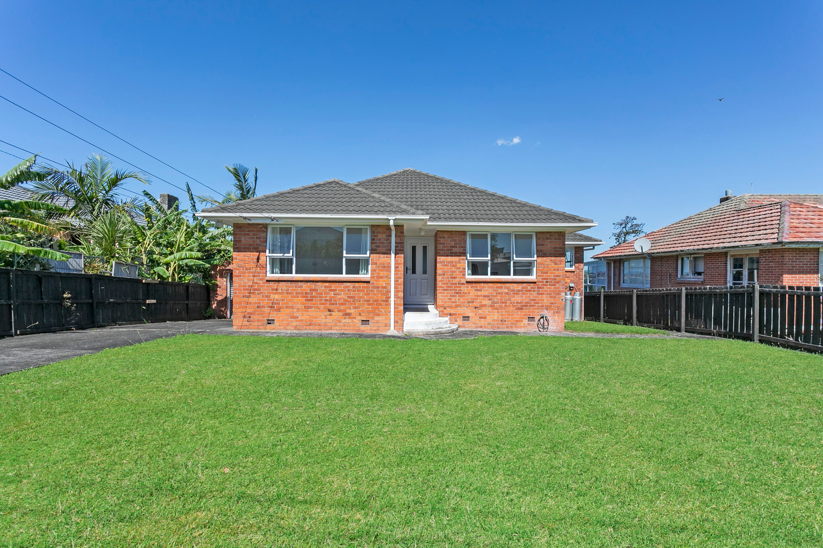 38 Silverton Avenue, Wai O Taiki Bay, Auckland City