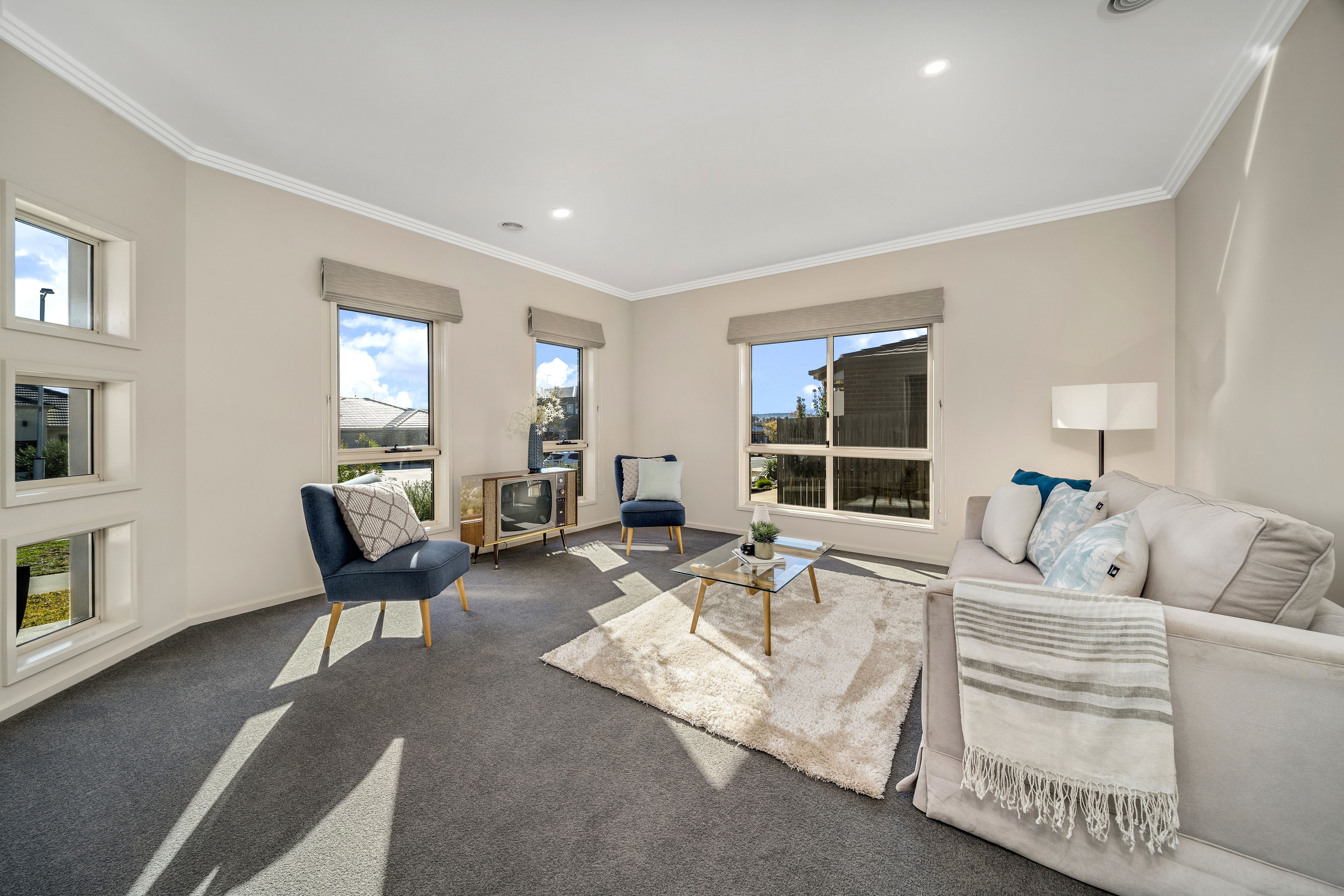 6 Redshaw Street, COOMBS, ACT 2611