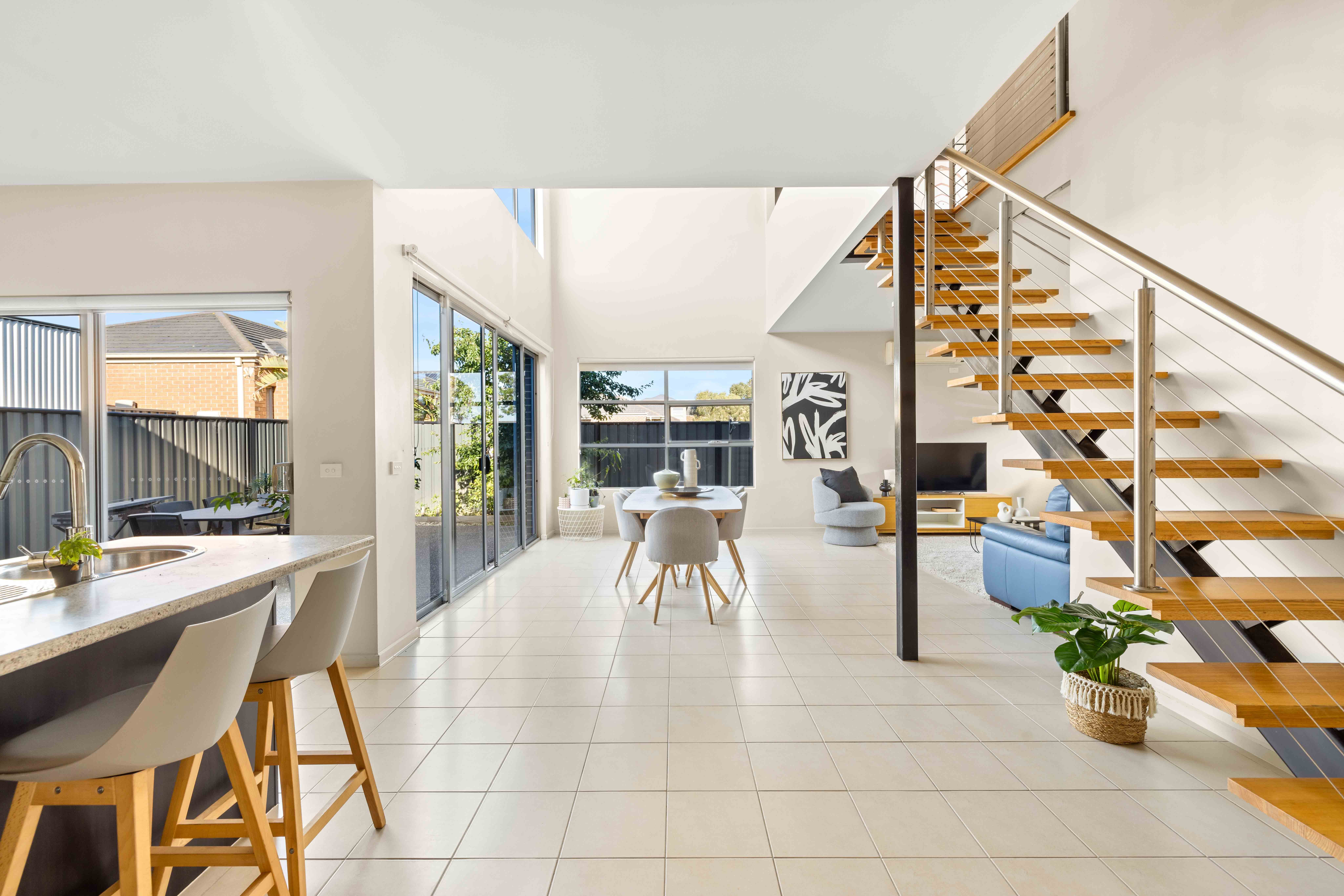 2 Bird Close, Craigieburn VIC 3064