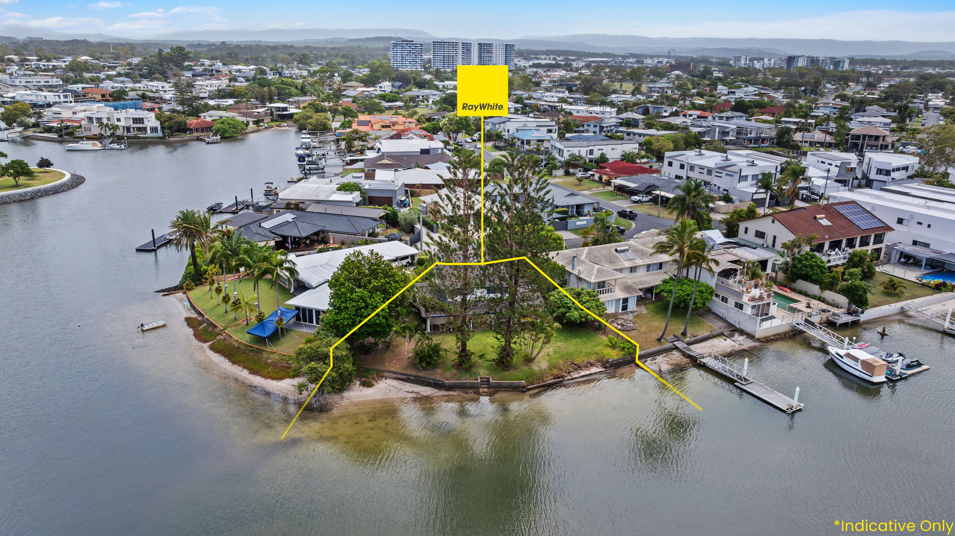 34 Margaroola Avenue, Biggera Waters, QLD 4216